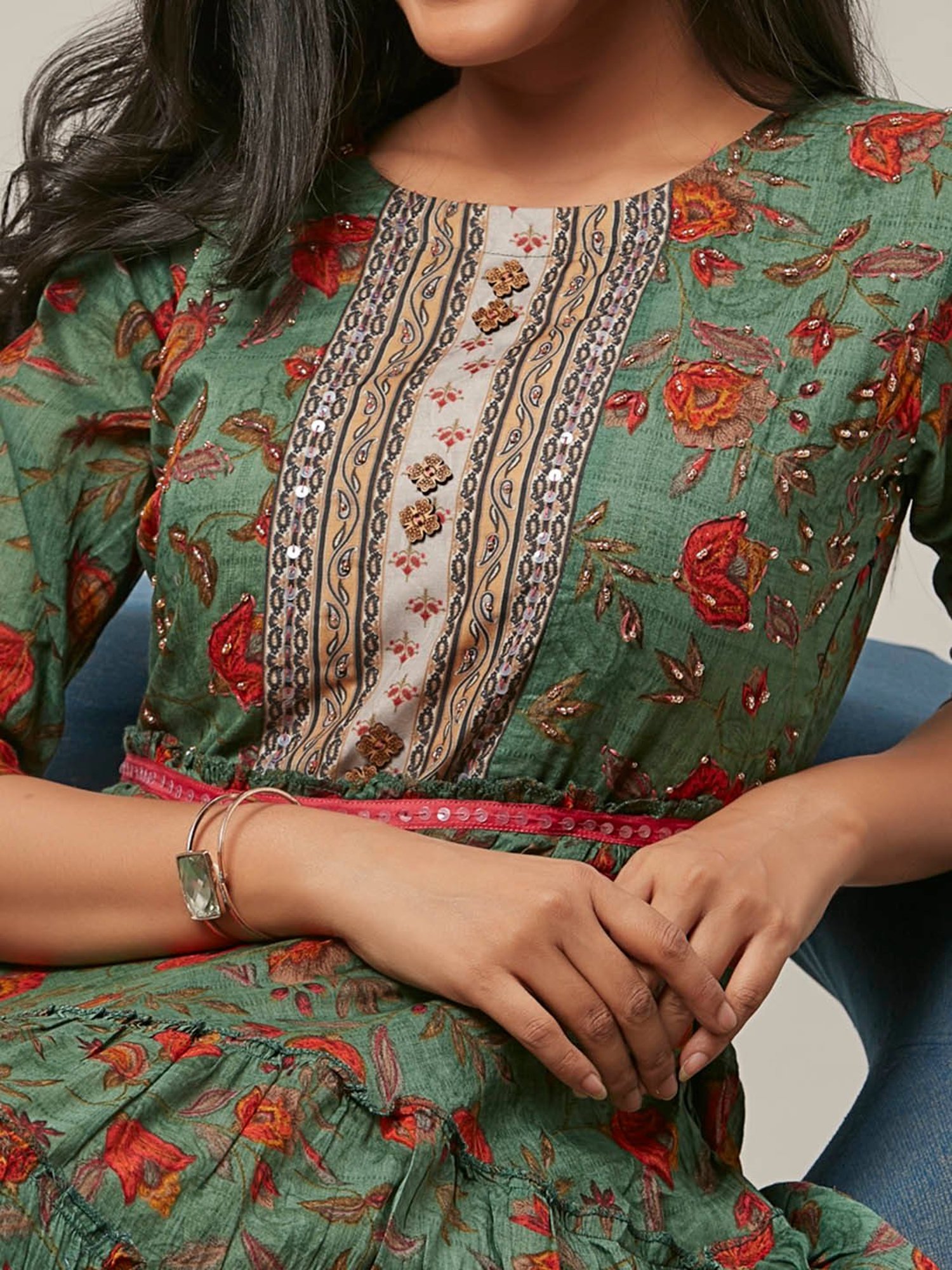 URBAN MYSTIC Green Embellished Fit & Flare Kurta