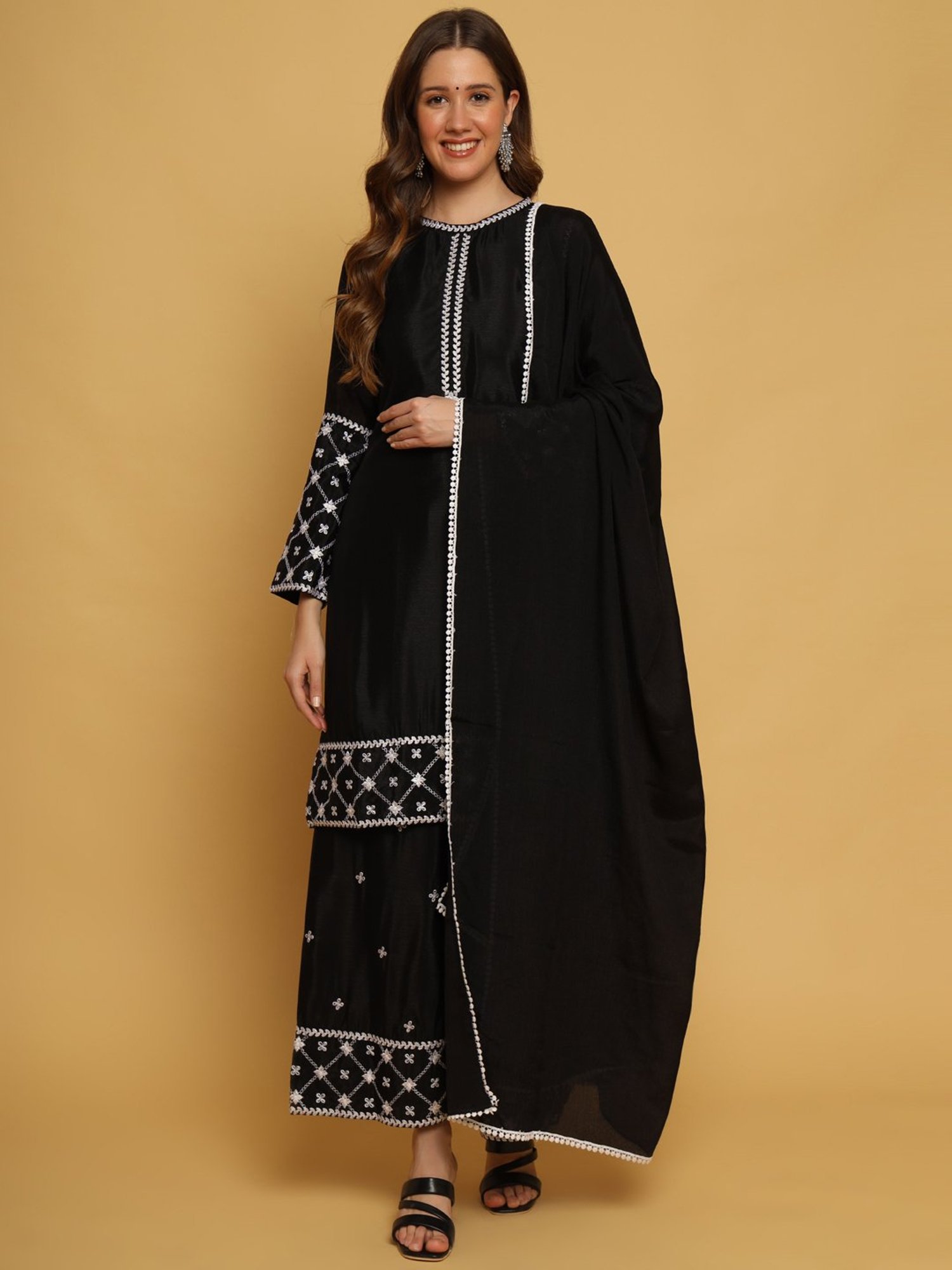 SWAGG INDIA Black Embroidered Kurti Palazzo Set With Dupatta