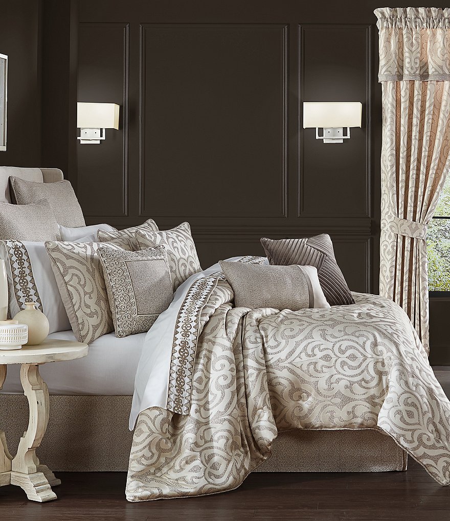 J. Queen New York Milan Oatmeal Comforter Set