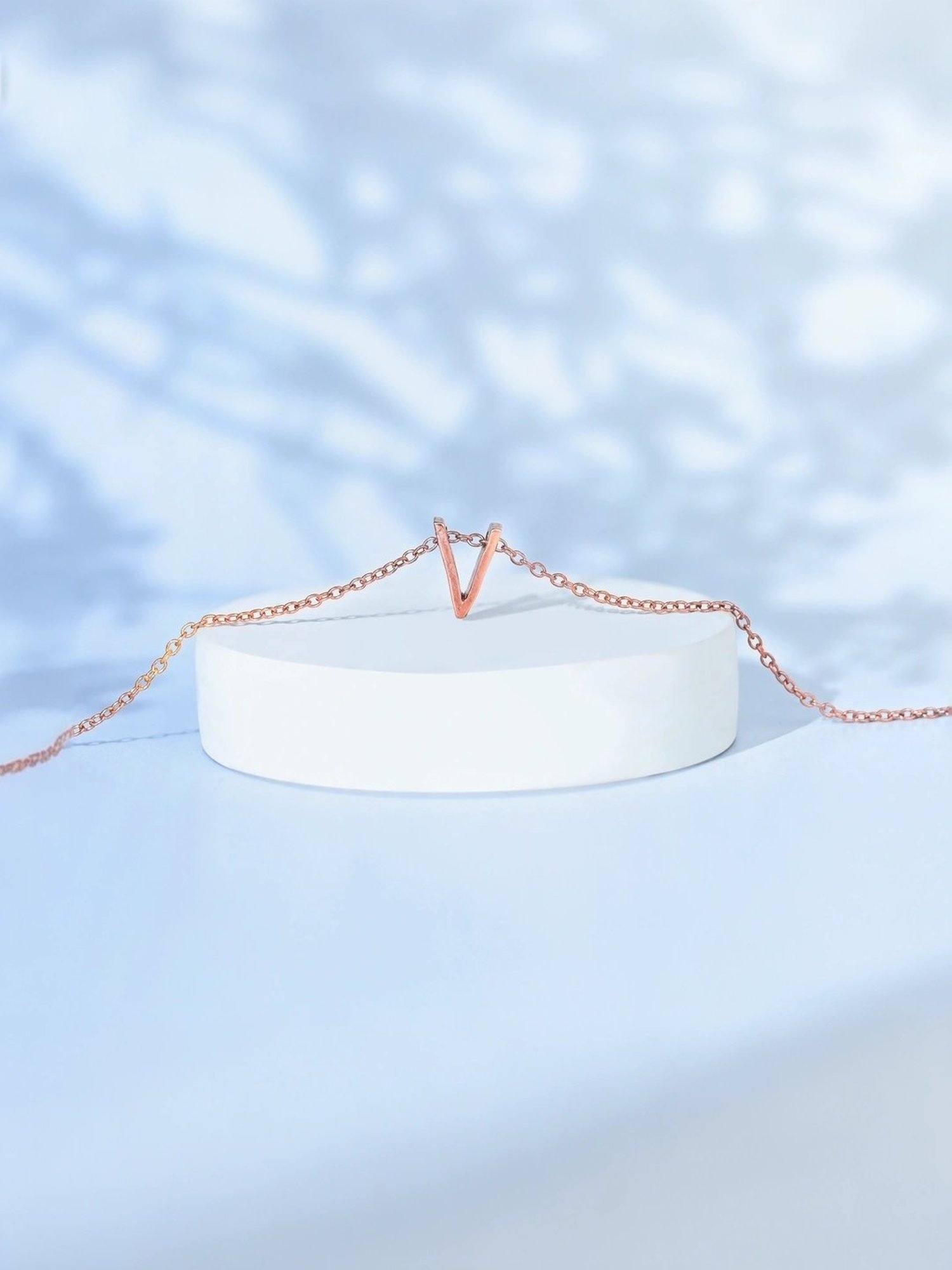 Touch925 Sterling Silver Vivid V Initial Rose Gold Chain Pendant