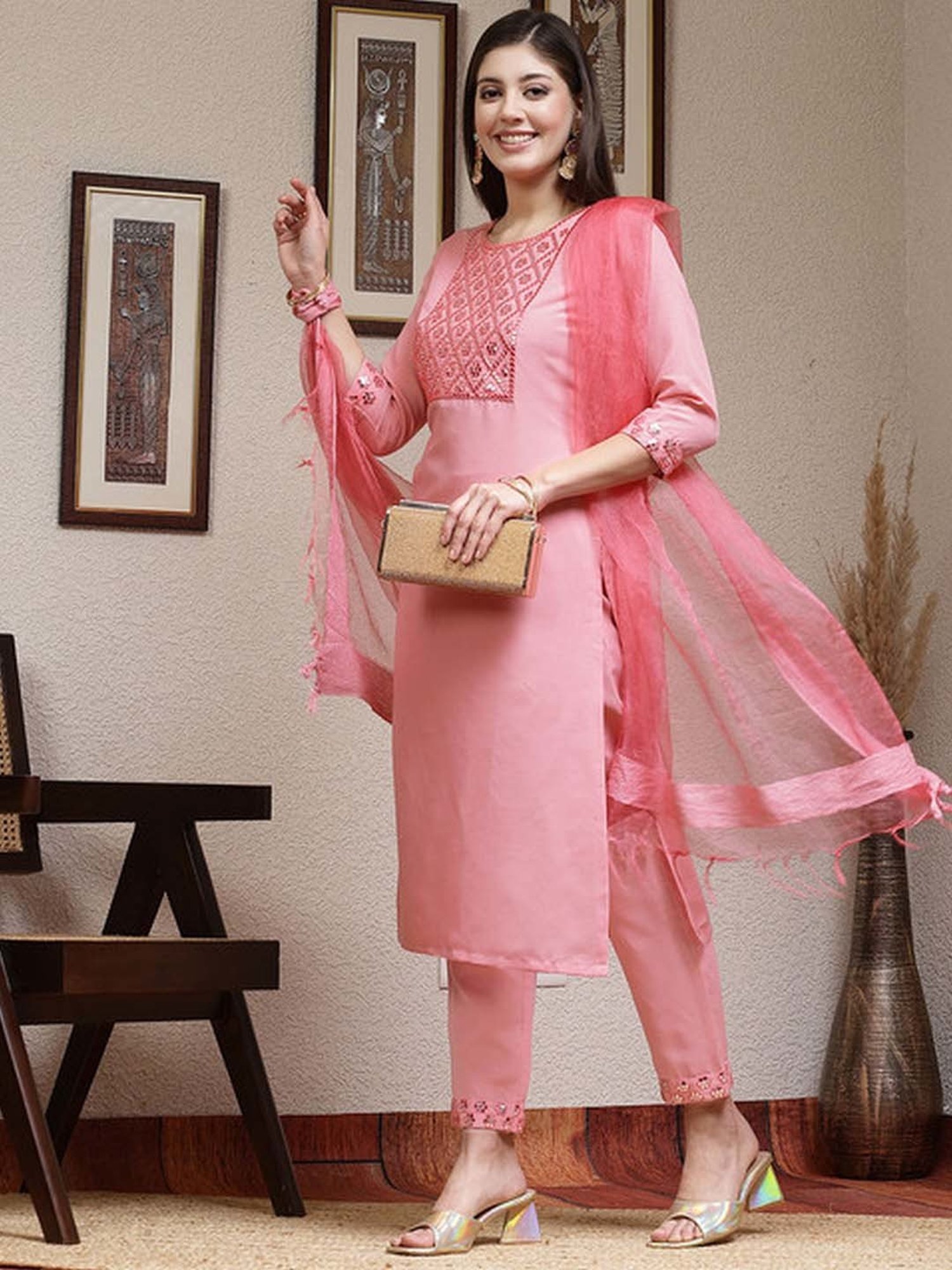 Skylee Pink Embroidered Kurta Pant Set With Dupatta