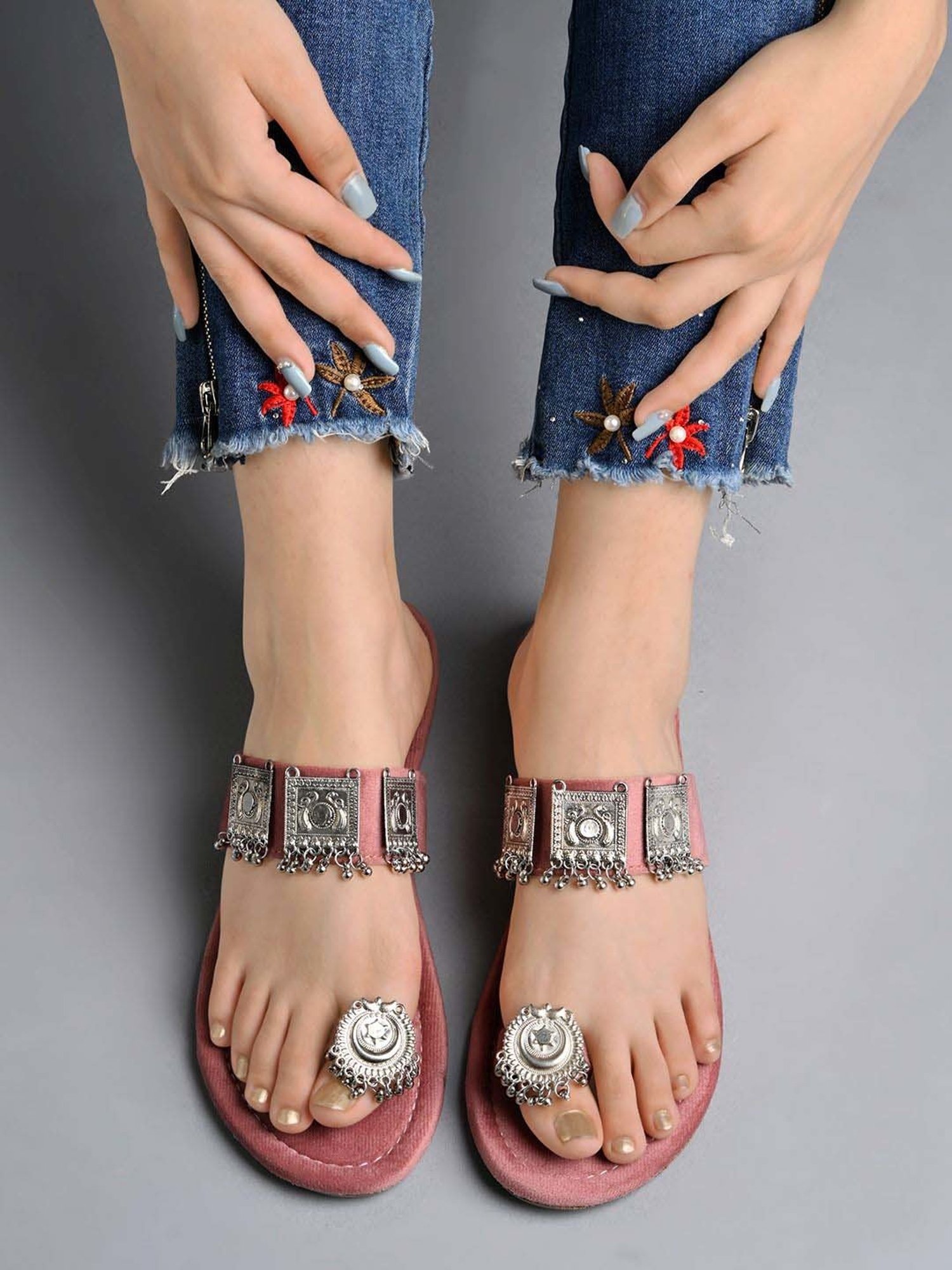 Shoetopia Kids Pink Toe Ring Sandals