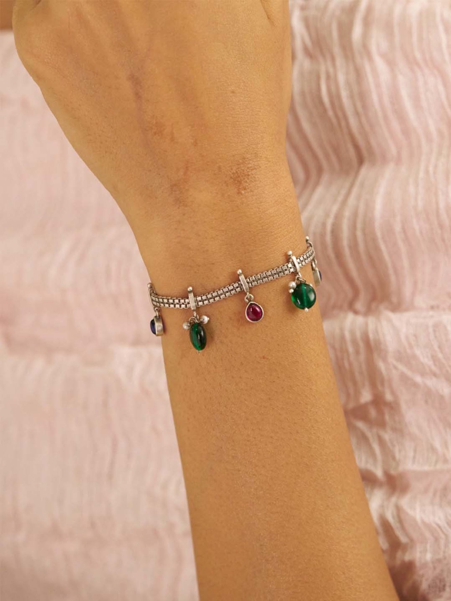 Shaya Feeling Porlu Oxidized Bracelet in 925 Silver