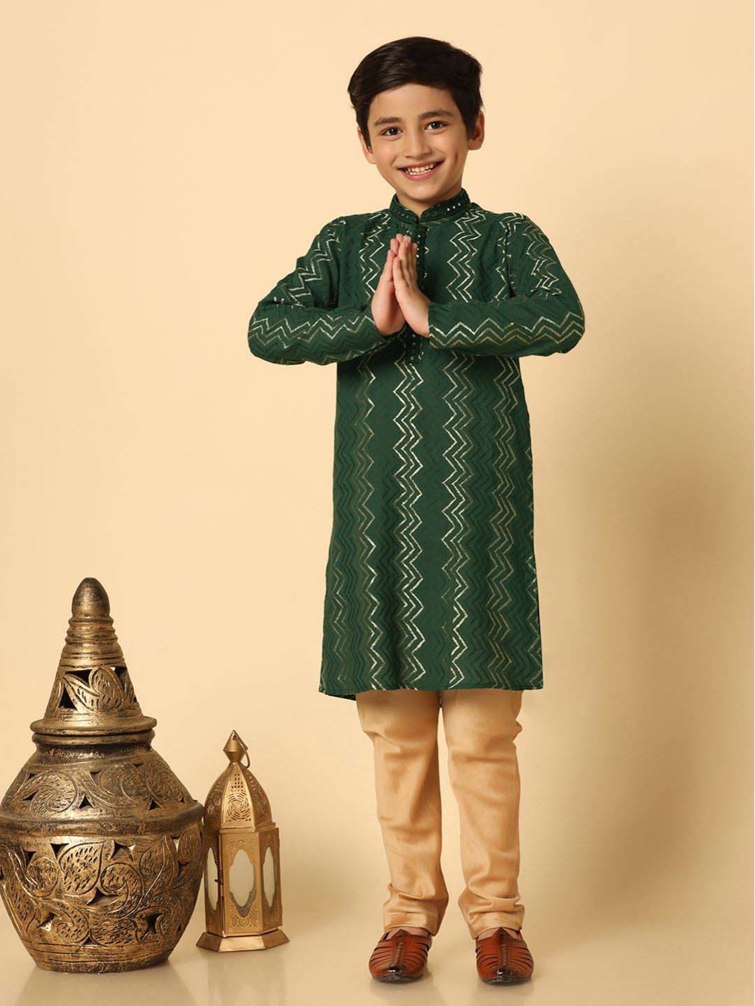 KISAH Kids Green & Golden Embroidered Full Sleeves Kurta Set