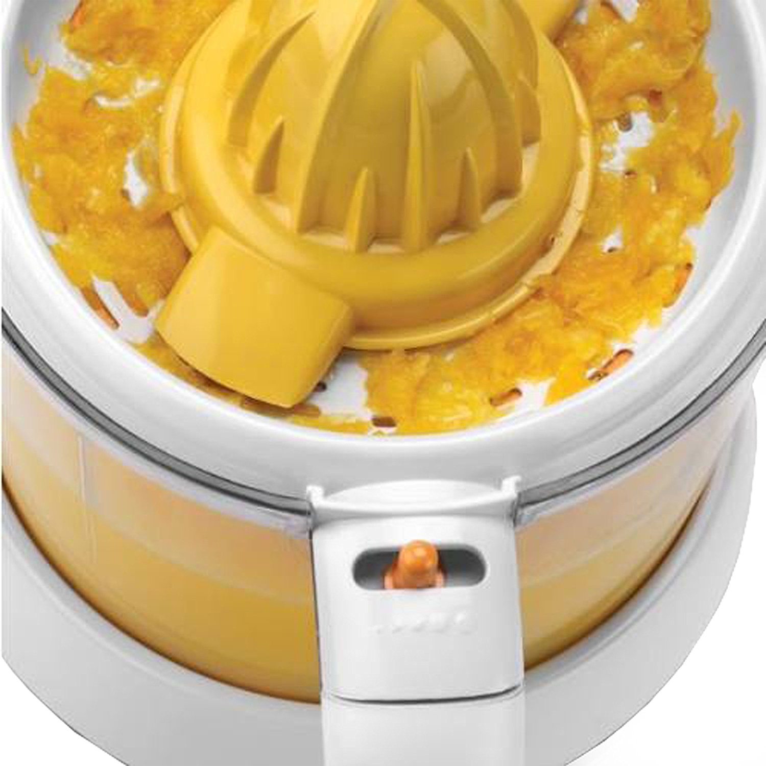 BLACK+DECKER CJ625 30-Watt 34-Ounce Citrus Juicer, White