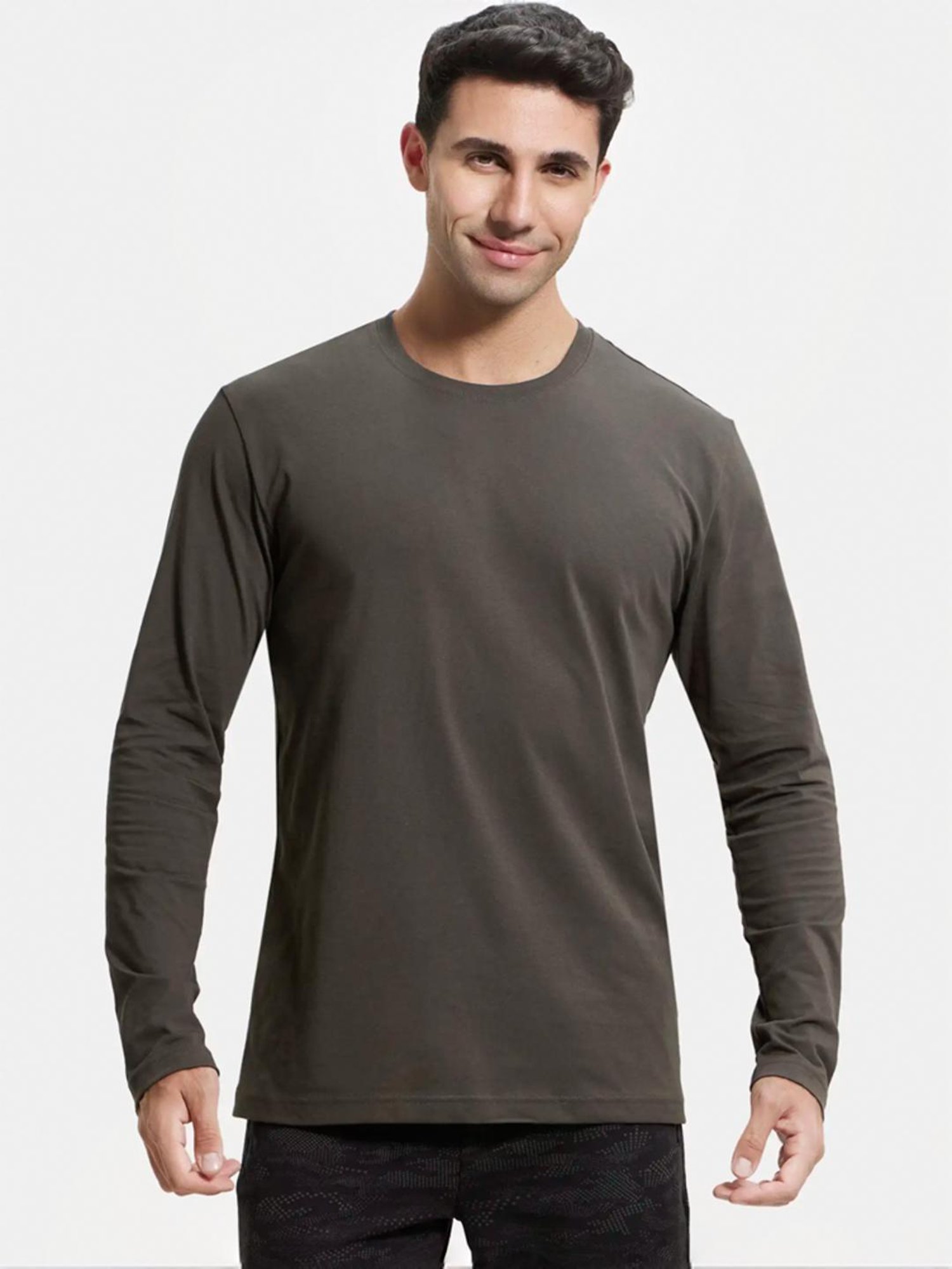 Jockey AM95 Men's Super Combed Cotton Rich Solid Round Neck Full Sleeve T-Shirt
