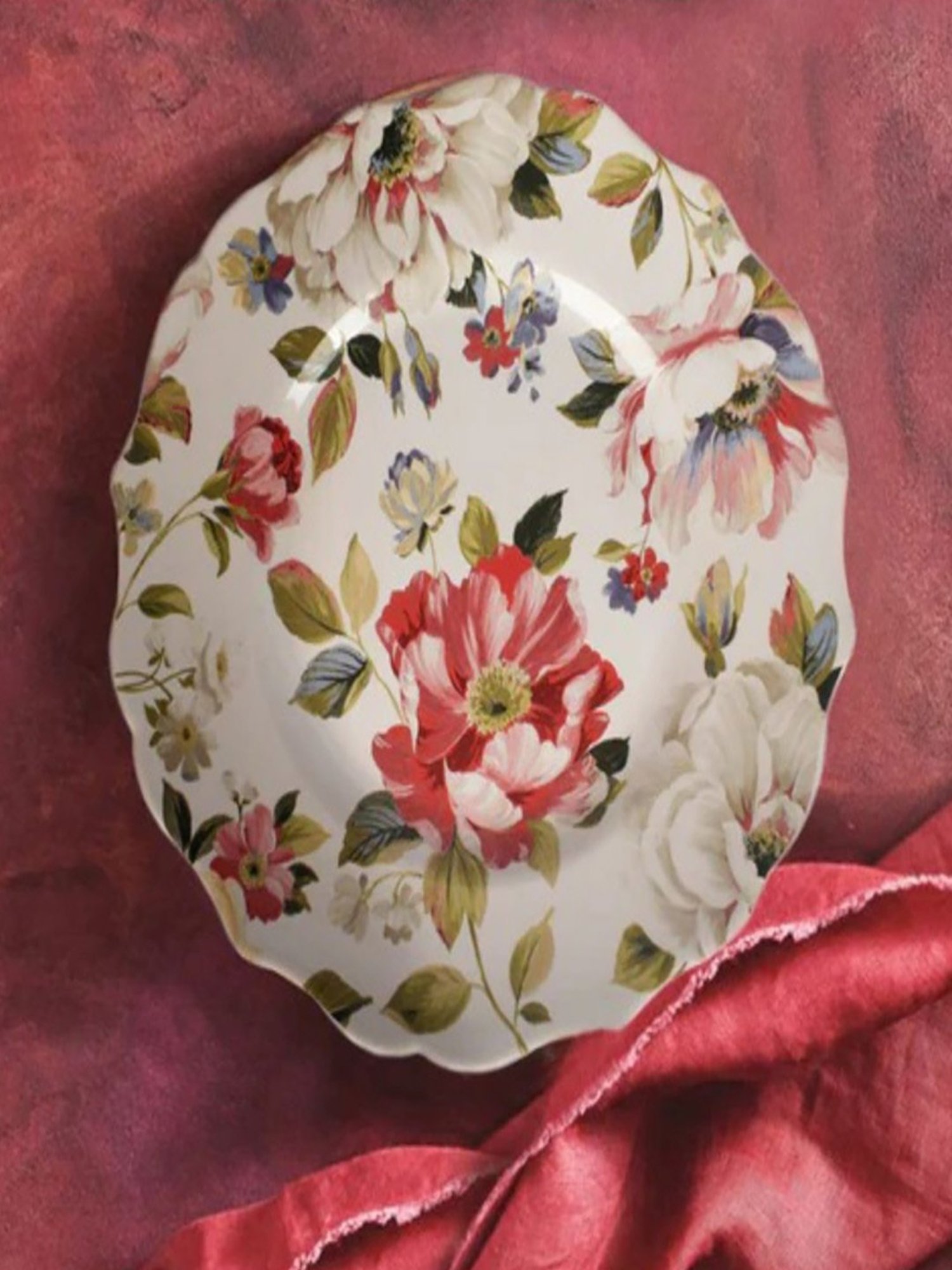 Nestasia Premium Quality Mandala Yellow Spiral Printed Square Shaped Ceramic Plate With Handle