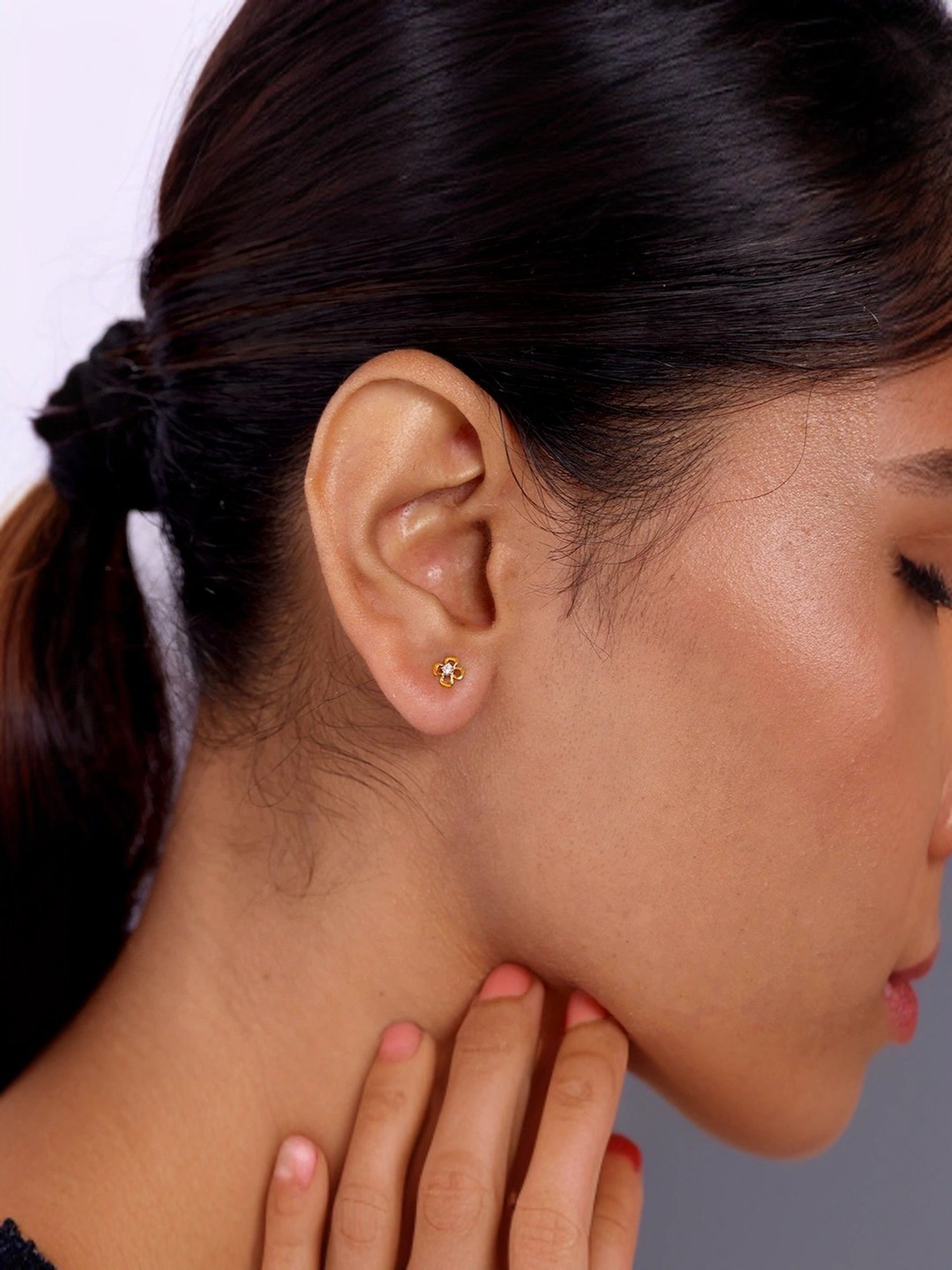 Mia by Tanishq Dazzling Daisy 14k Gold and Diamond Stud Earrings