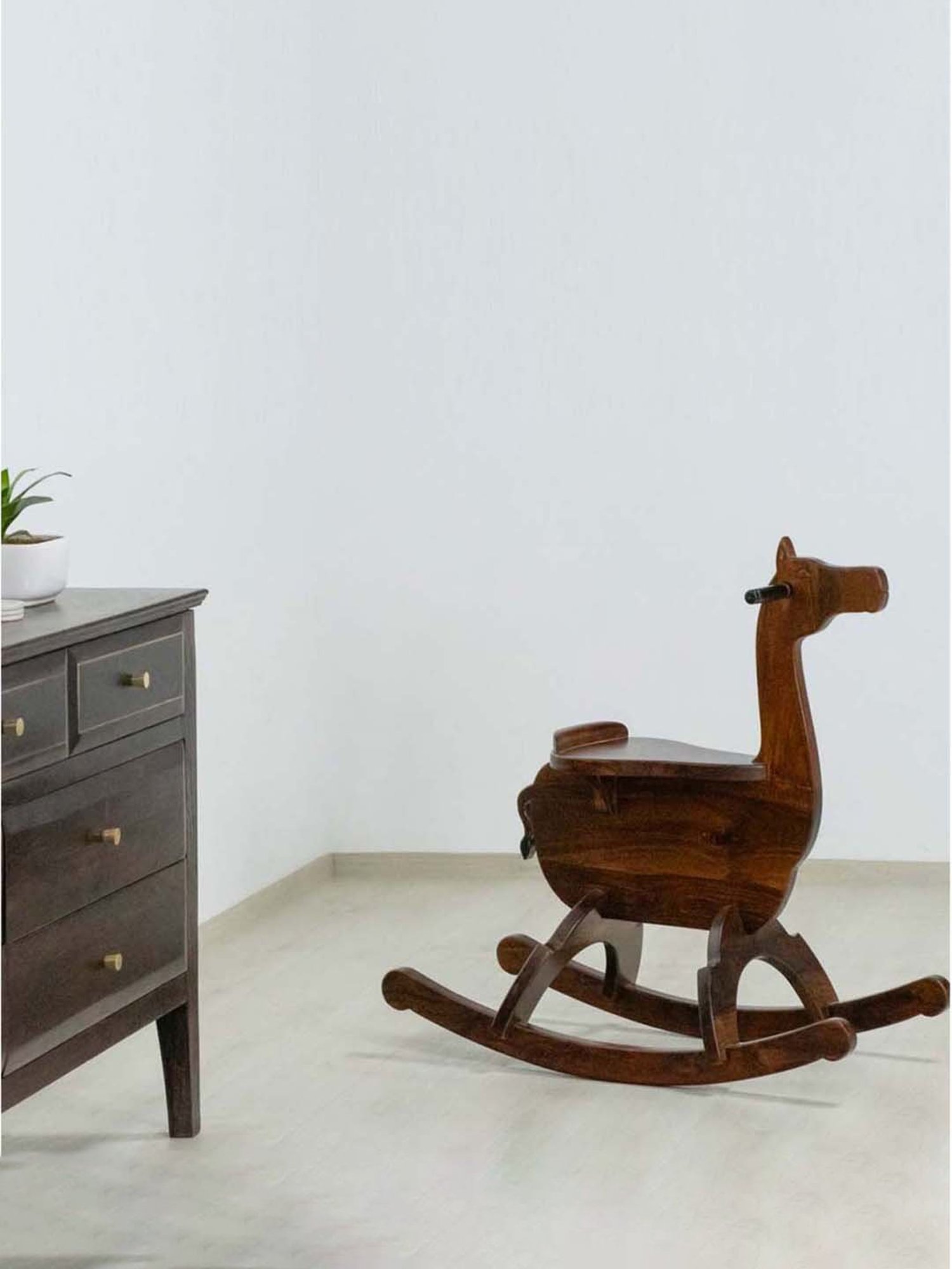 Kiddery Pink Baby Bassinet with Mosquito Protection Net (Age 0-8 Months)