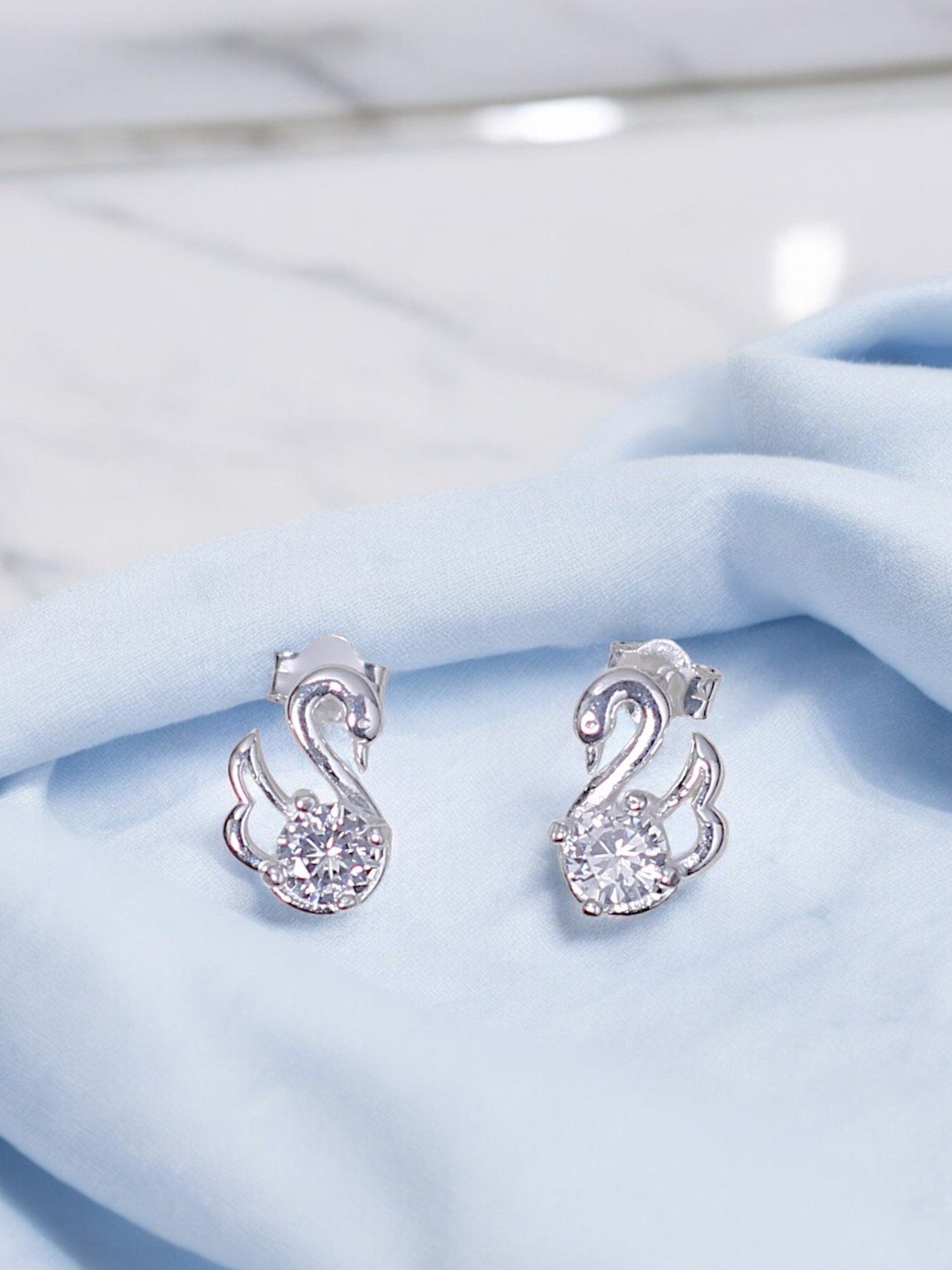 Taraash Swan Design CZ 925 Sterling Silver Stud Earrings for Women