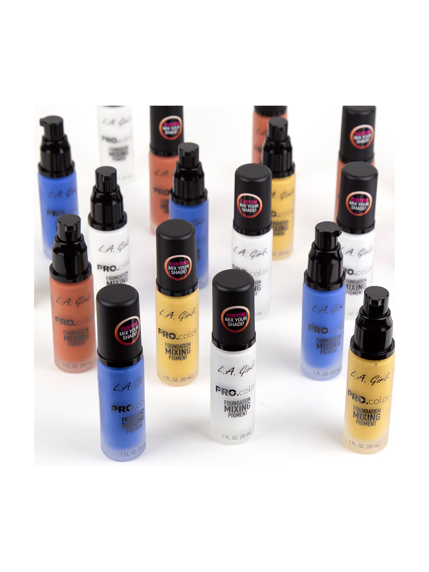 L.A. Girl PRO Color and PRO Matte Foundation Orange - 30 ml