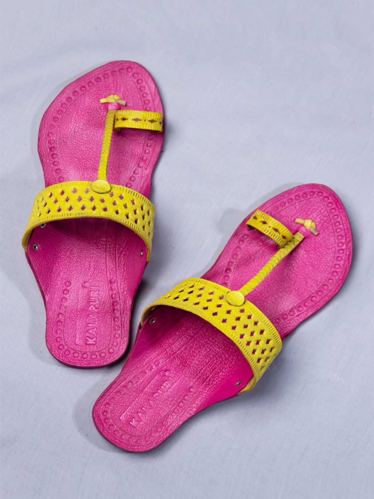 Kalapuri Women's Yellow Kolhapuri Sandals