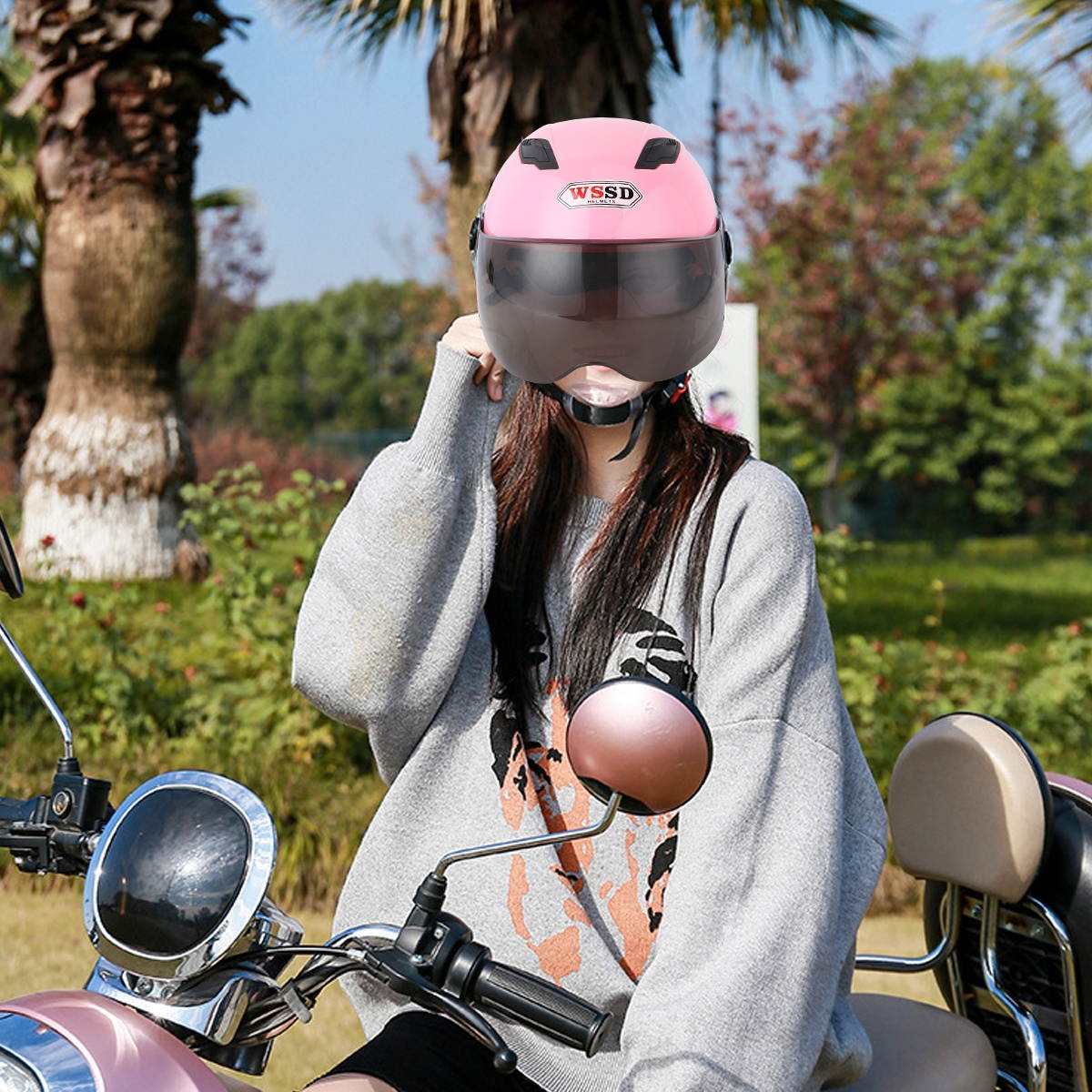 Adorable Motorcycle Helmet Fashion Cycling Helmet Protective Cap Outdoor Sports Motorcycle Riding Hat for Woman (Pink)
