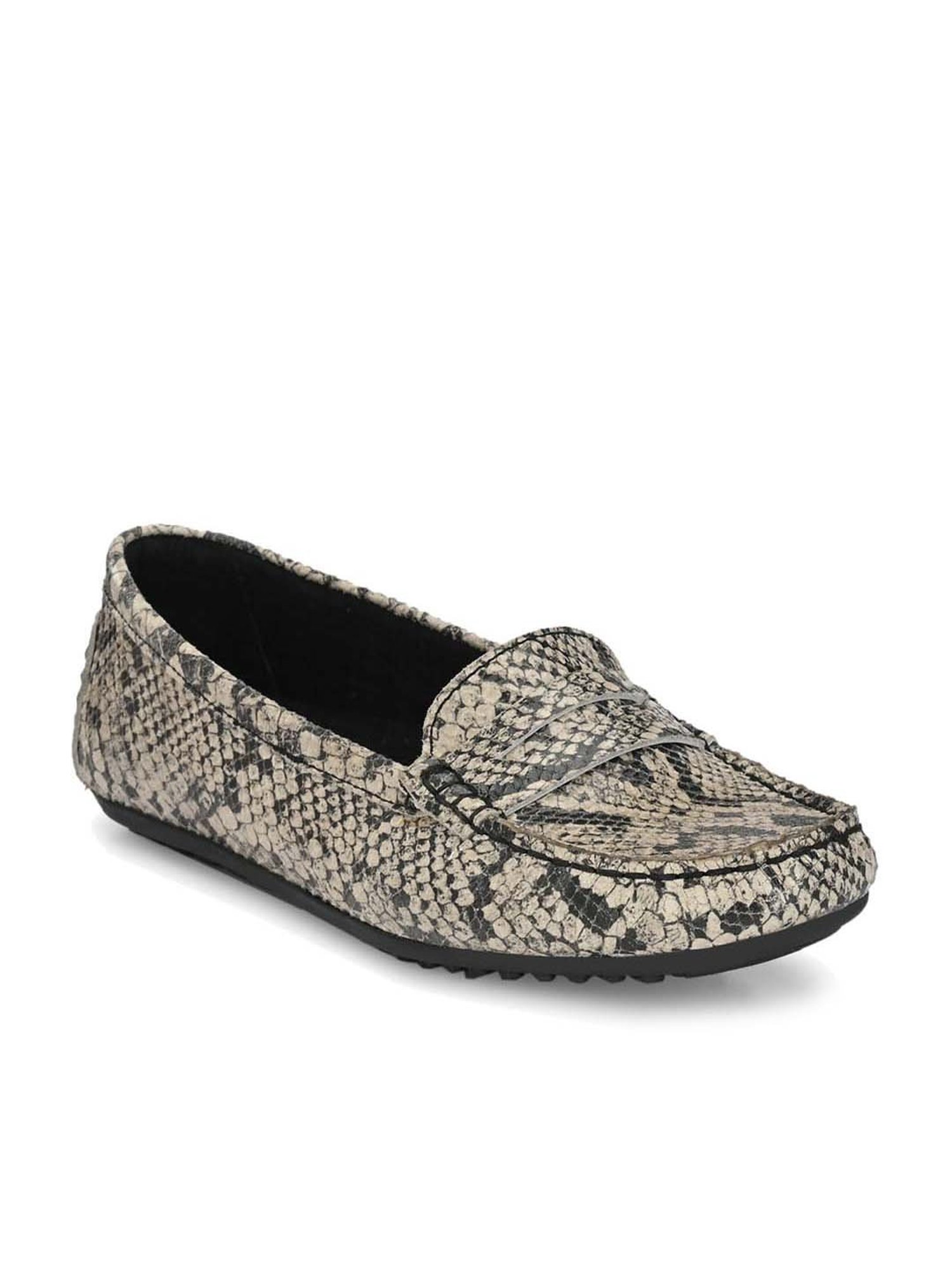 Carlo Romano Women's Beige Casual Loafers