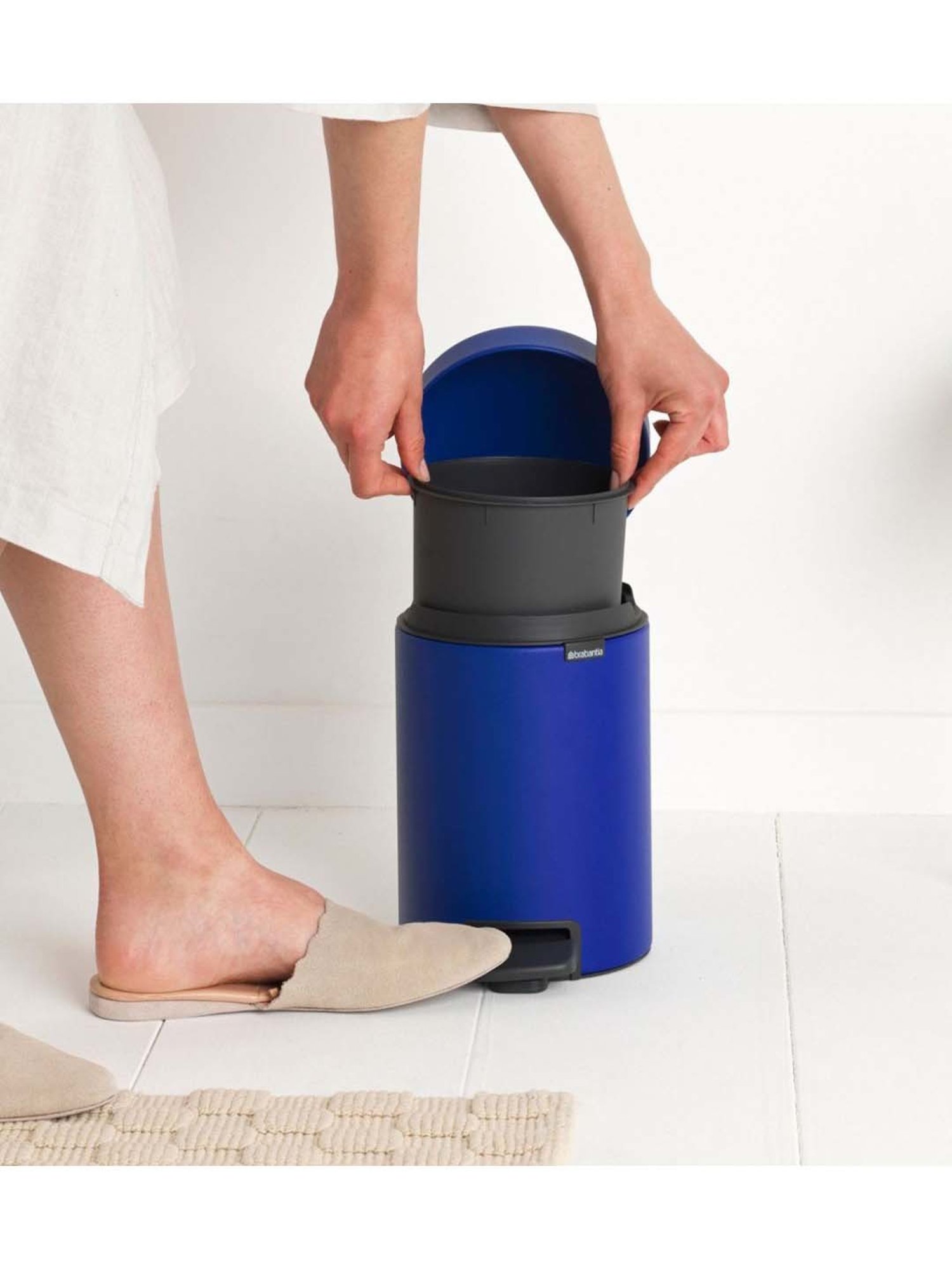 BRABANTIA NewIcon Blue Plastic Pedal Bin (3 L)