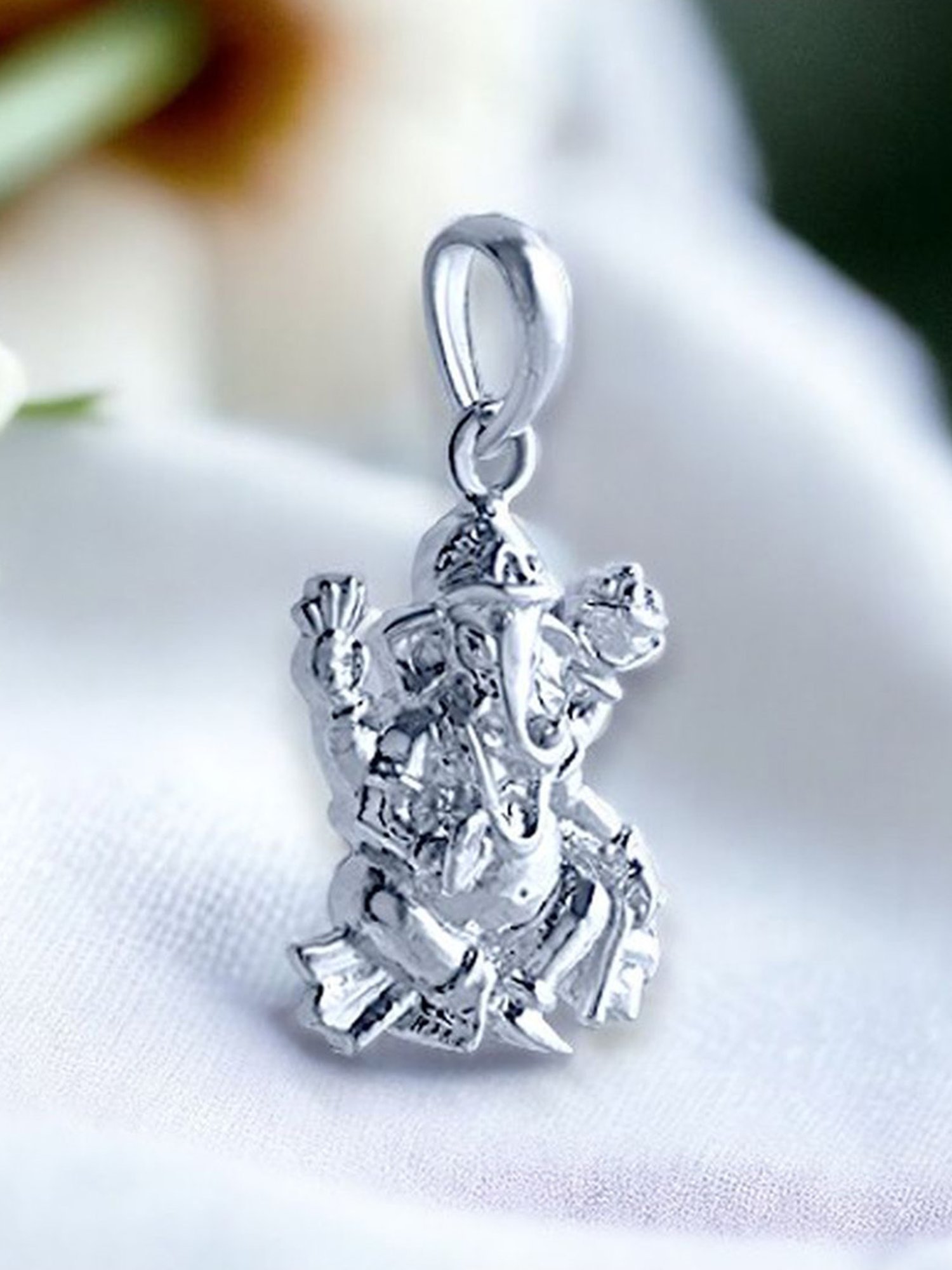 Rihi by P.C. Chandra Jewellers 92.5 Sterling Silver Ganesh Pendant for Women & Girls