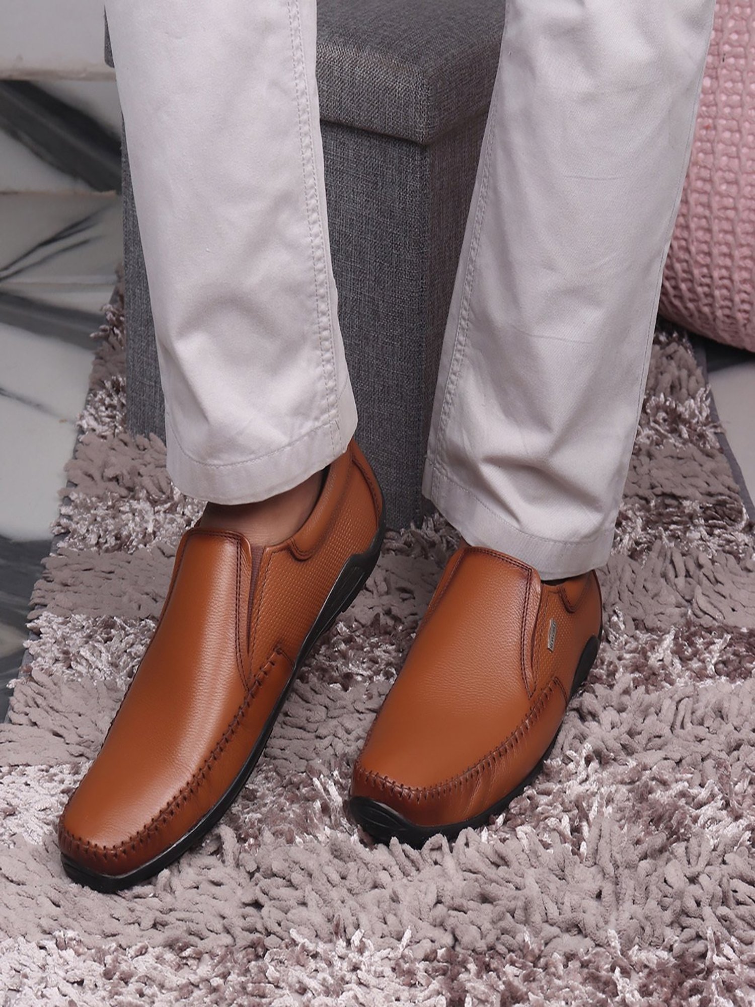 Red Chief Men's Tan Formal Loafers