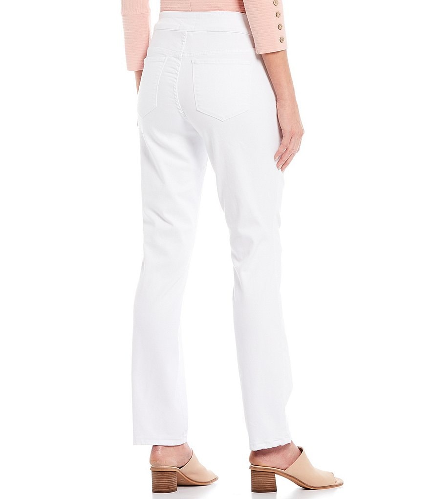 Westbound Petite Size the PARK AVE fit White Mid Rise Straight Leg Pull-On Pants