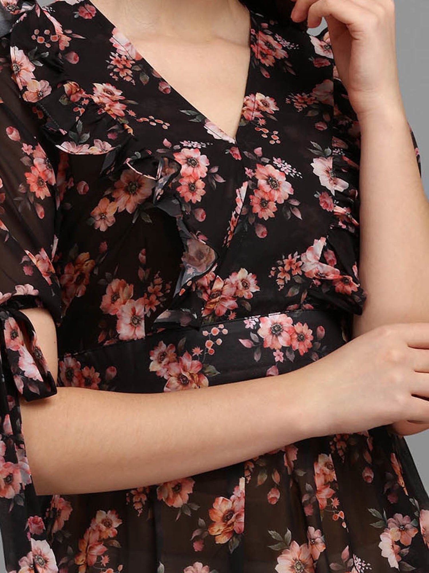 MASAKALI.CO Black Floral Print Skater Dress