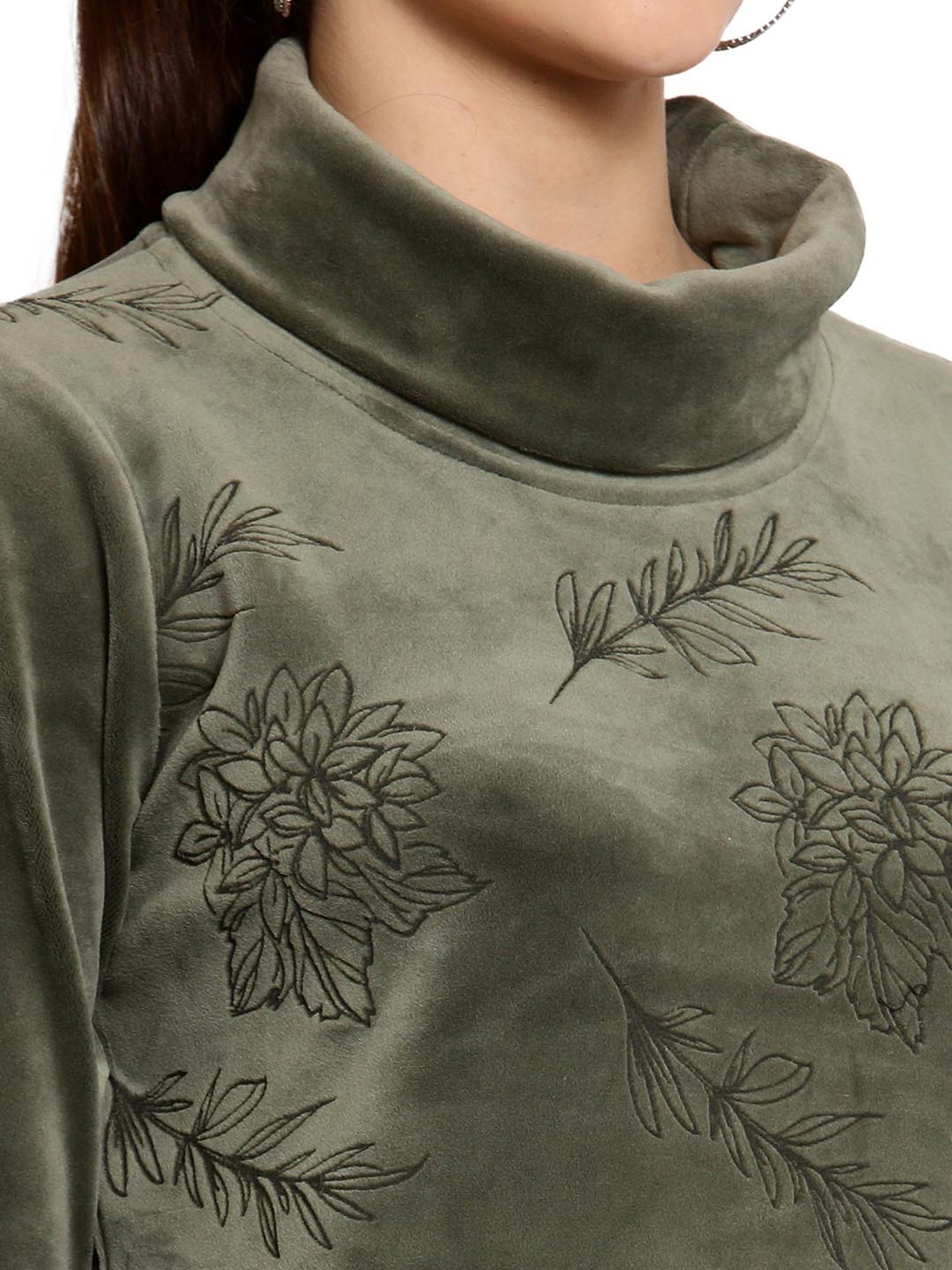 Juelle Olive Embroidered Turtle Neck Sweatshirt