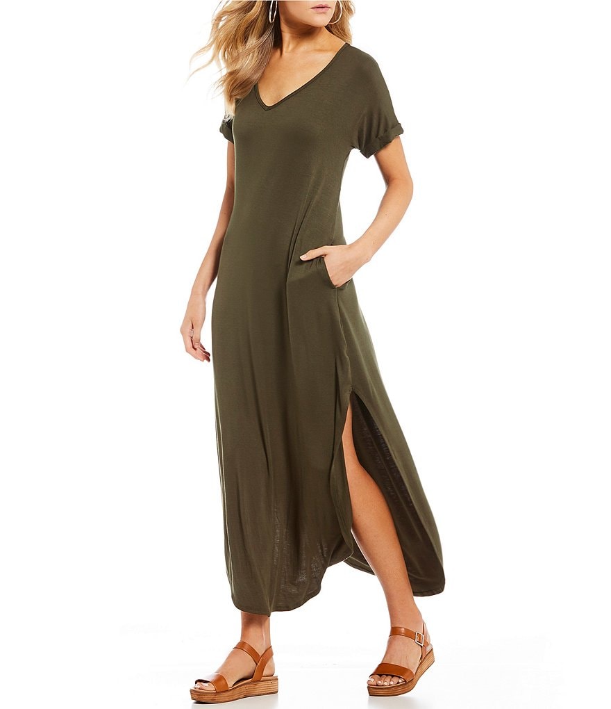 Stilletto's Oversized T-Shirt V-Neck Maxi Dress