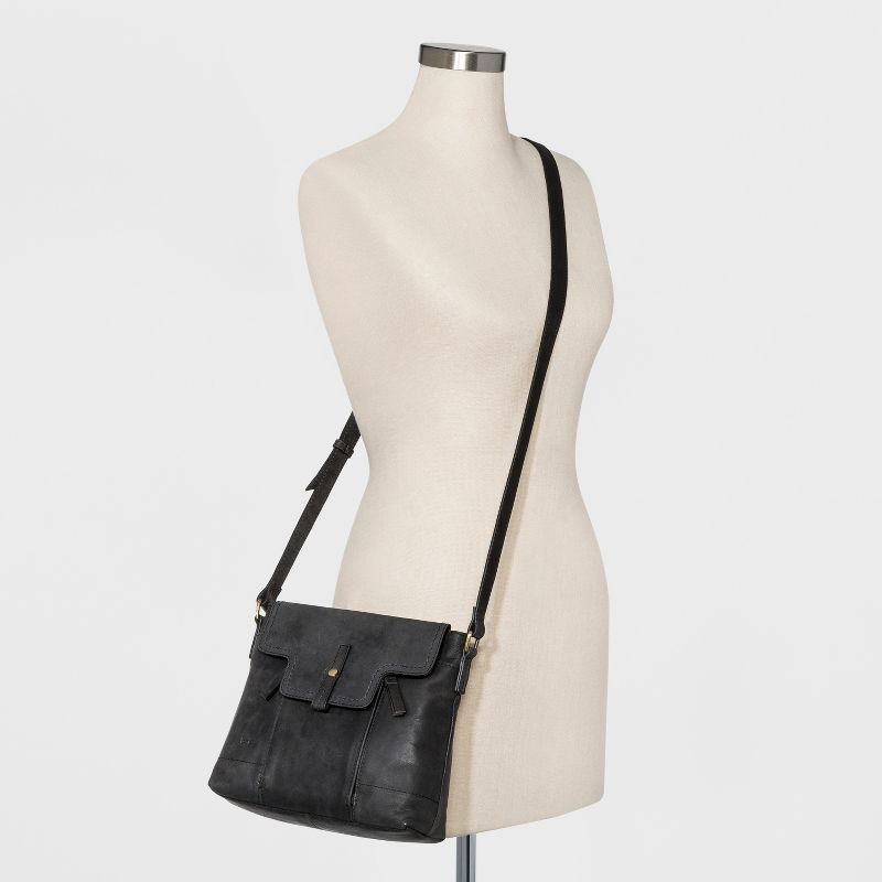 Bolo Callahan Zip Closure Crossbody Bag - Black