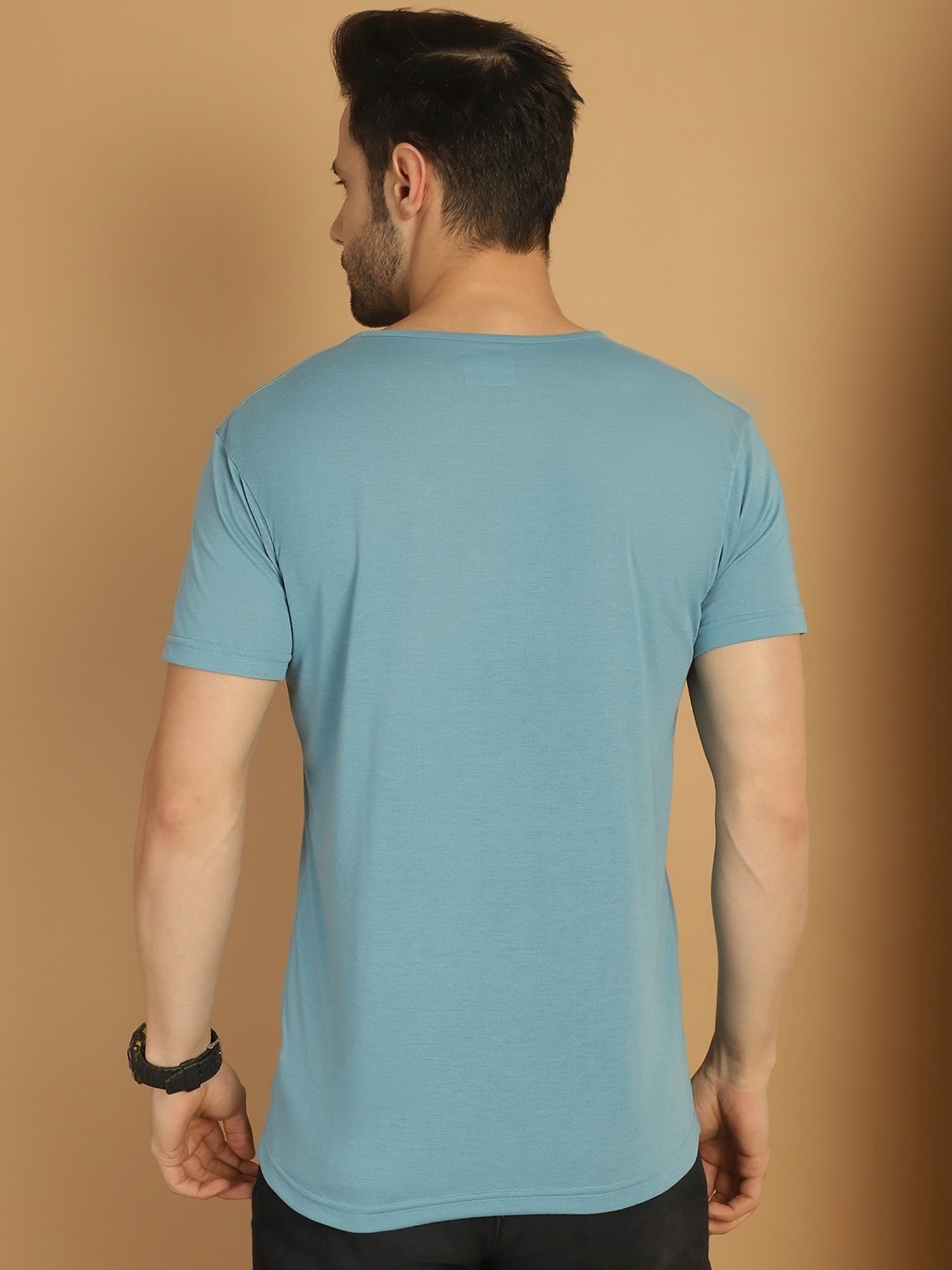 Vimal Jonney Black & Blue Regular Fit T-Shirt