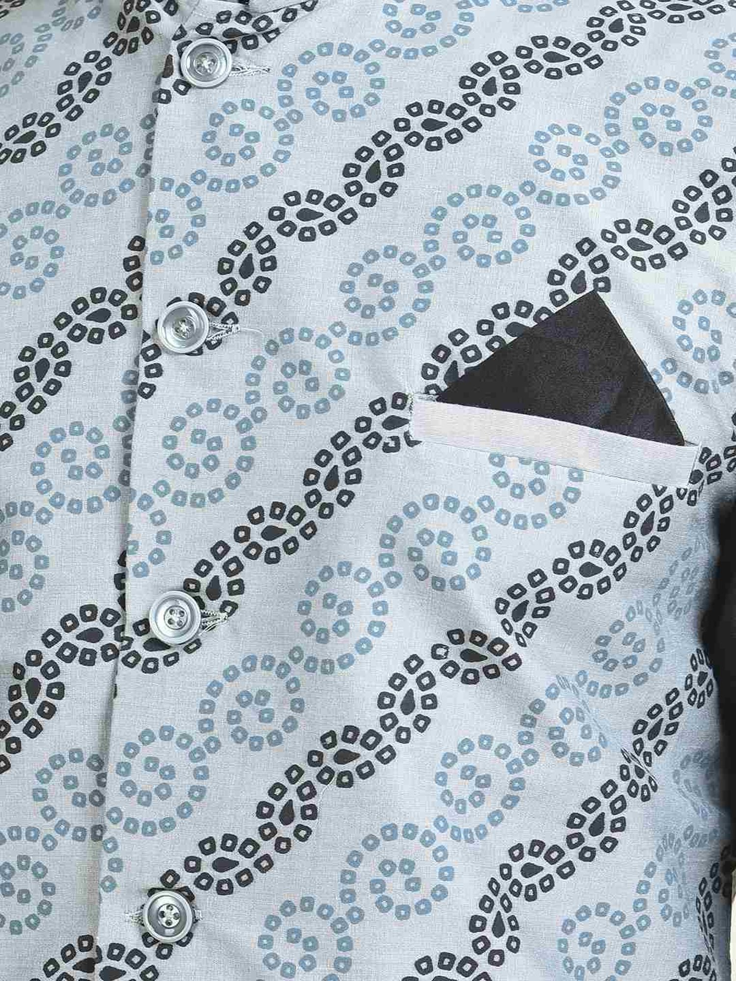 Deyann Silver & Black Regular Fit Printed Kurta Set With Jacket