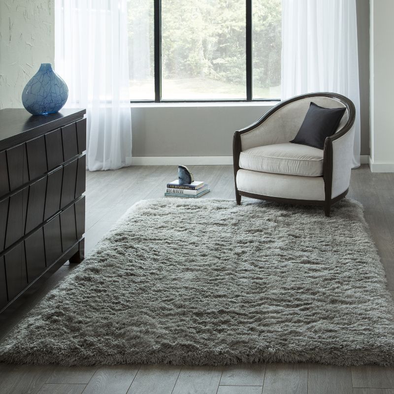 5'x7' Solid Loomed Area Rug Gray - Momeni