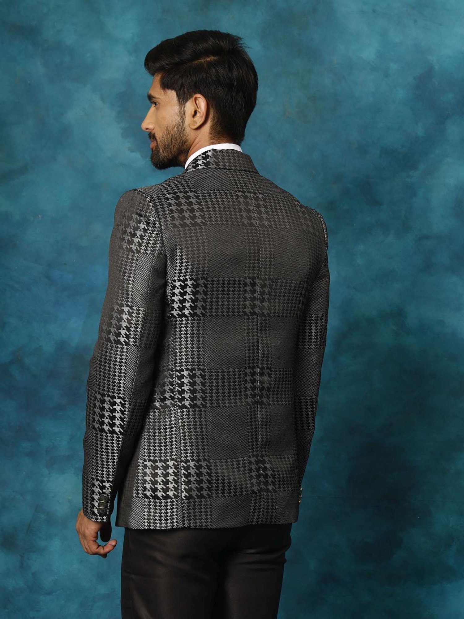 Vastramay Black Regular Fit Printed Blazer