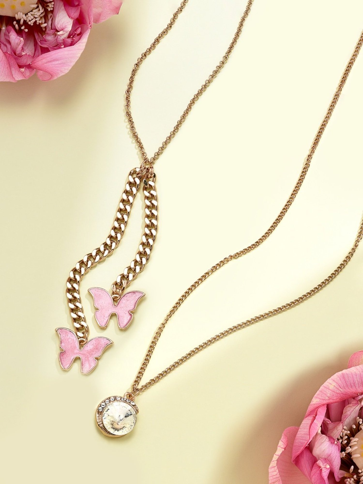 Karatcart Golden Sea Shell and Textured Disk Multicharm Multilayered Chain Women