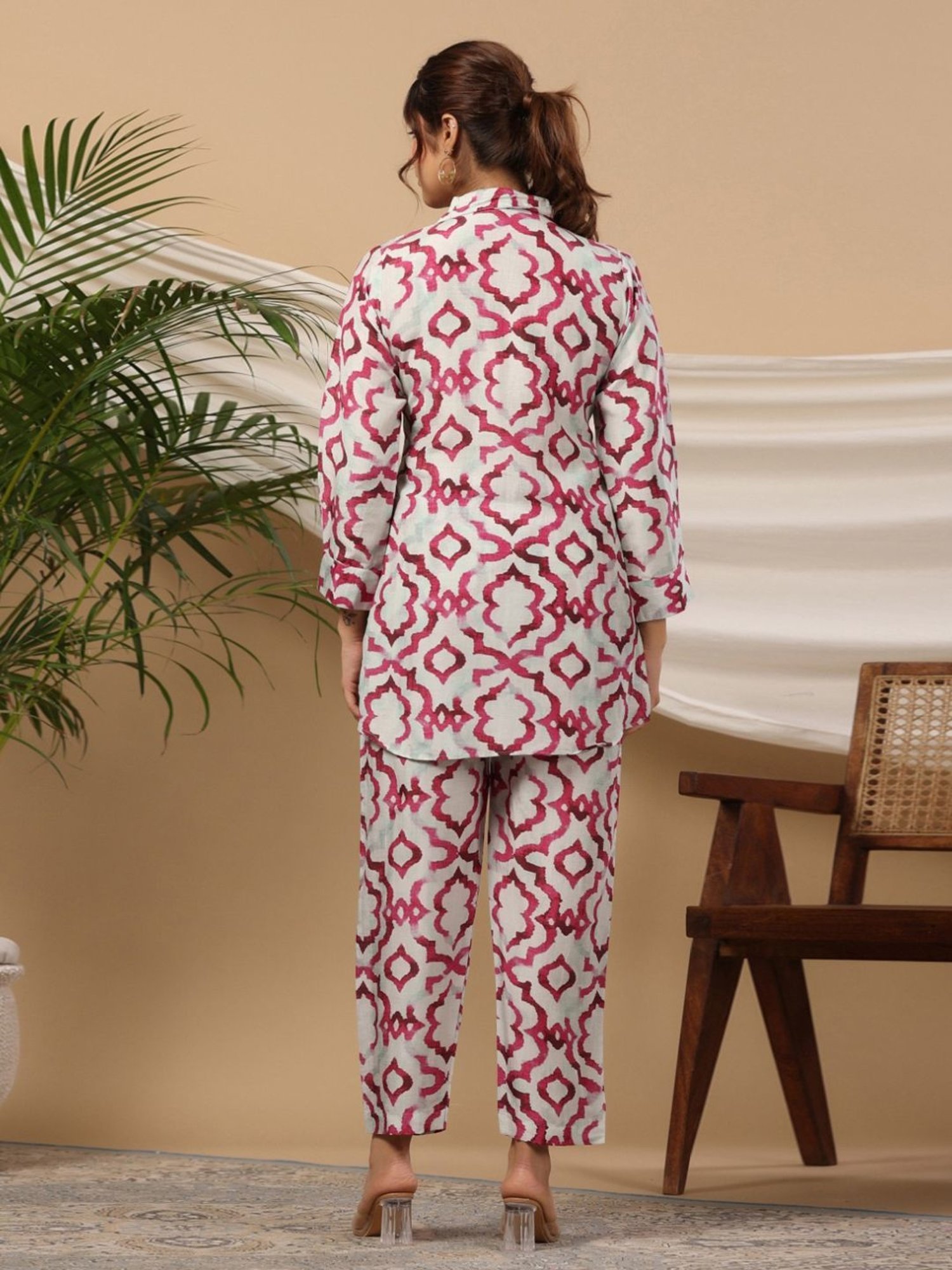 Kaftanize Pink Abhuti Collar Neck Shirt And Pant