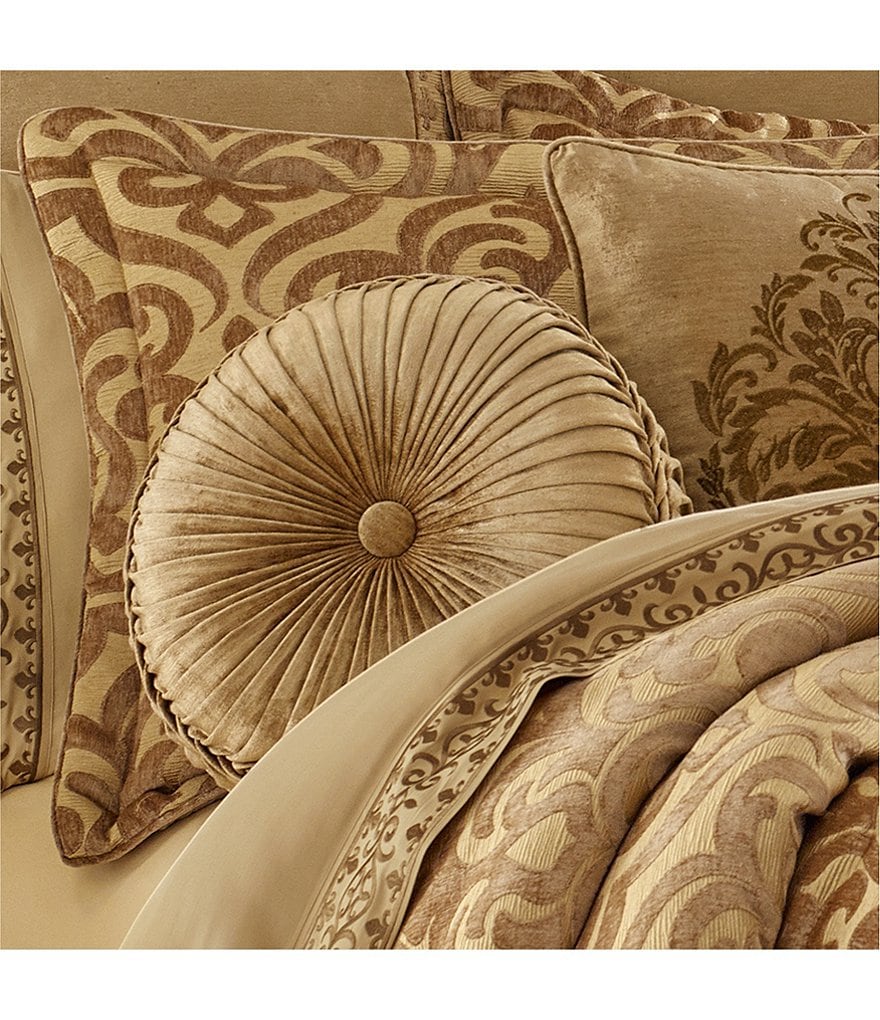 Charisma Belaire Comforter Set