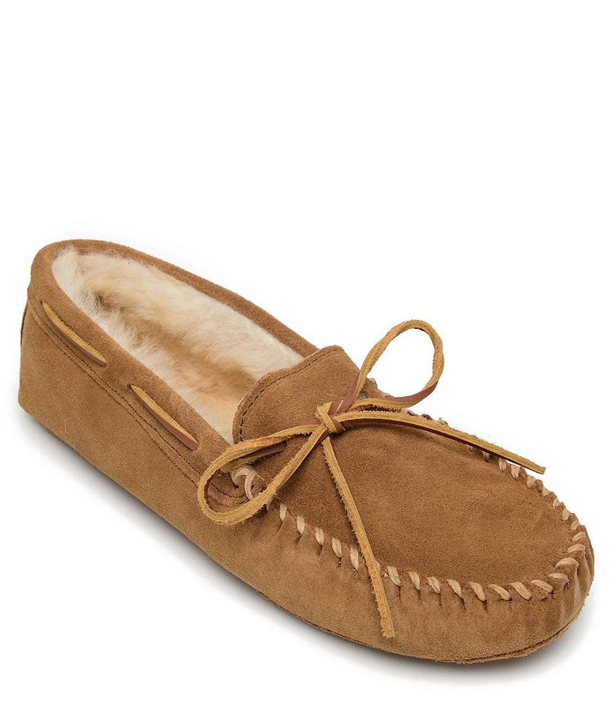 Minnetonka Men's Sheepskin Softsole Moccasin Slipper