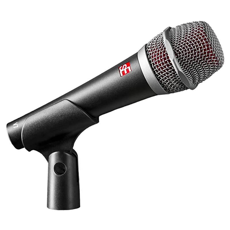 V7 Dynamic Microphone