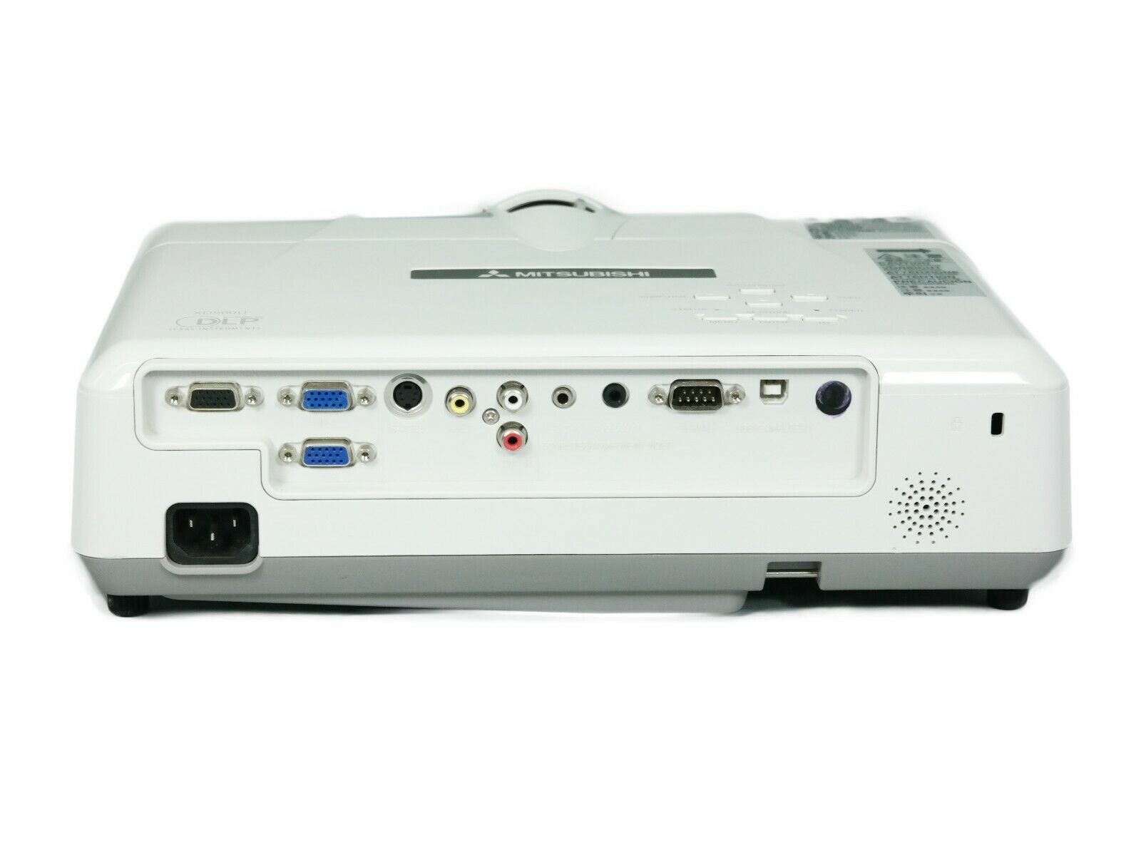 Mitsubishi XD500U DLP Projector 2200 ANSI Lumens HD HDMI-adapter 1080i  1024 x 768 Home Theater with Accessories bundle