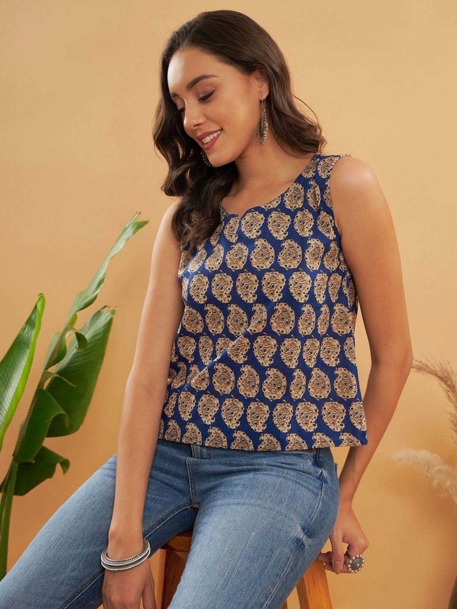 Inweave Blue & Beige Printed Top