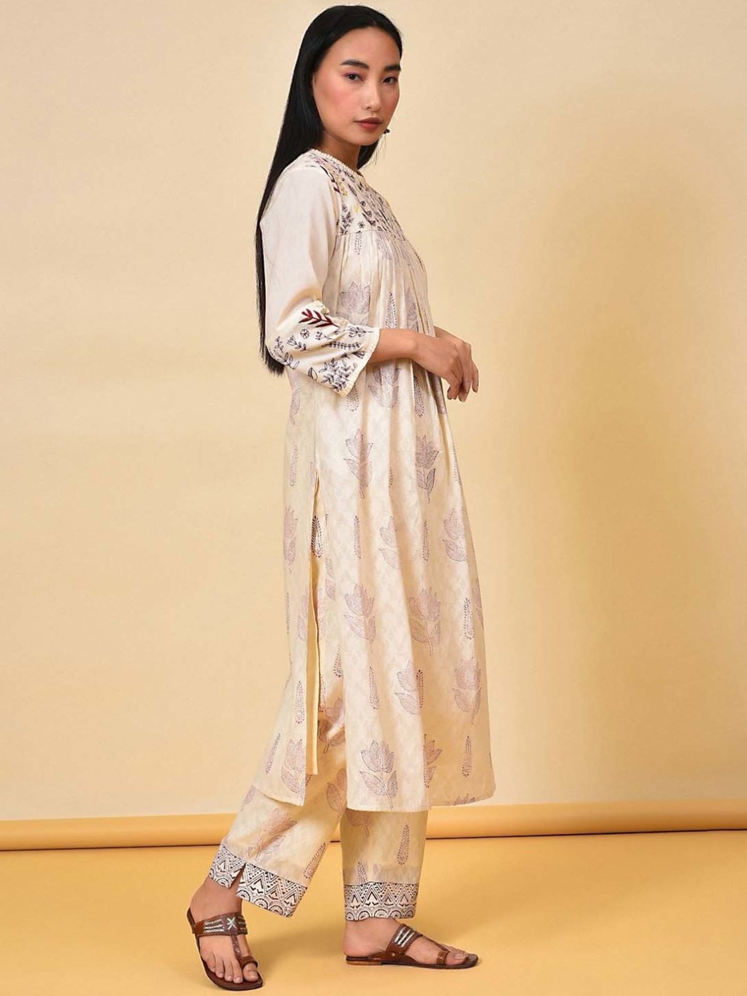 NUHH Susegad Lounge In The Ecru Kurta & Pant Set