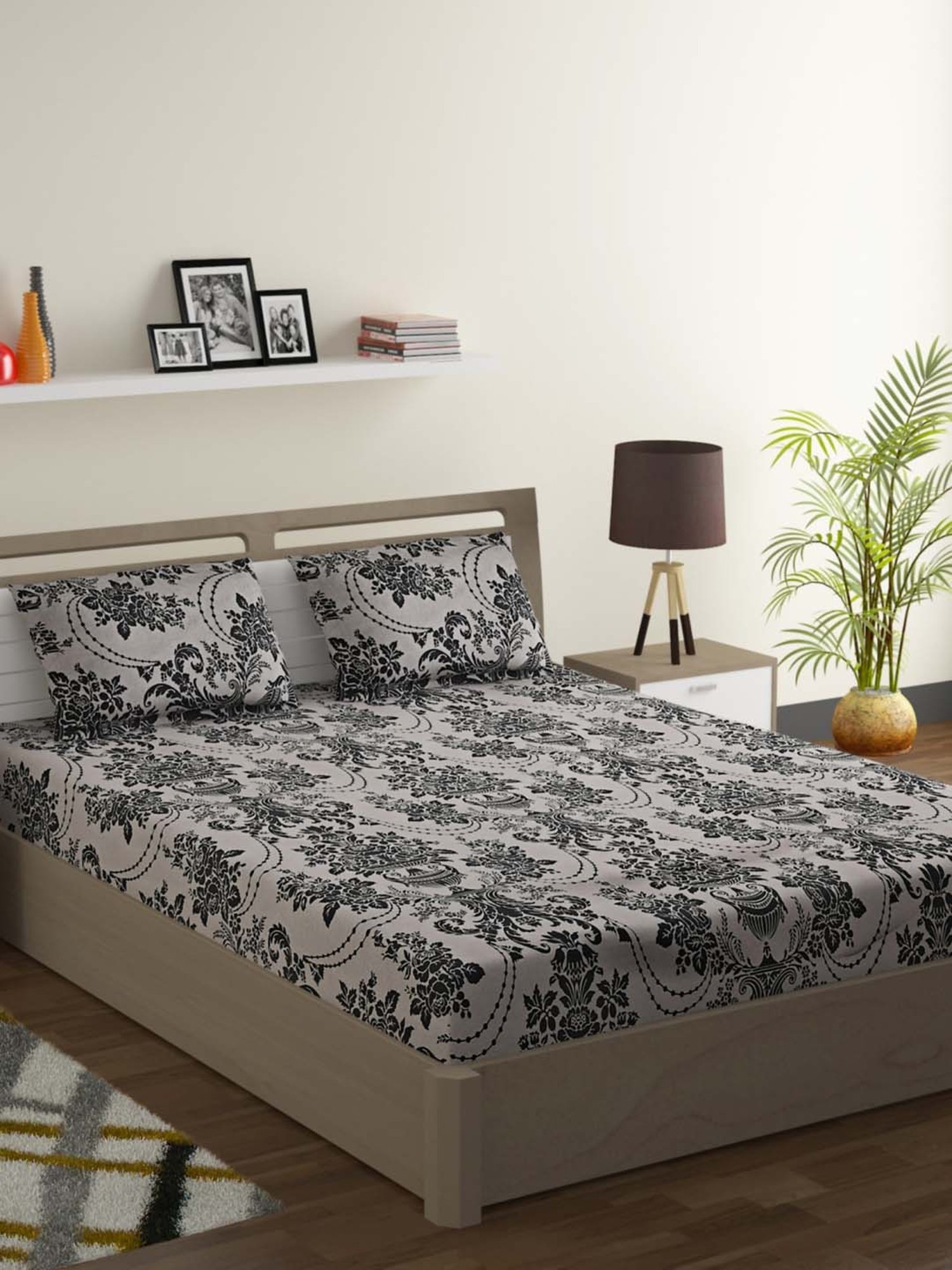 Swayam Sparkle Floral Black & White 120 TC Cotton Blend King Bedsheet with 2 Pillow Covers