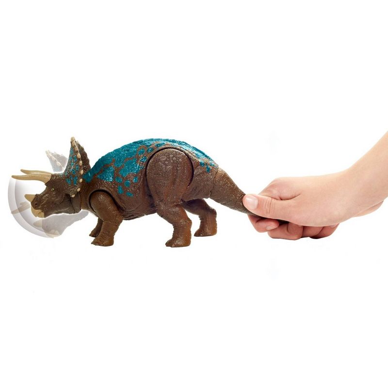 Jurassic World Sound Strike Triceratops Figure