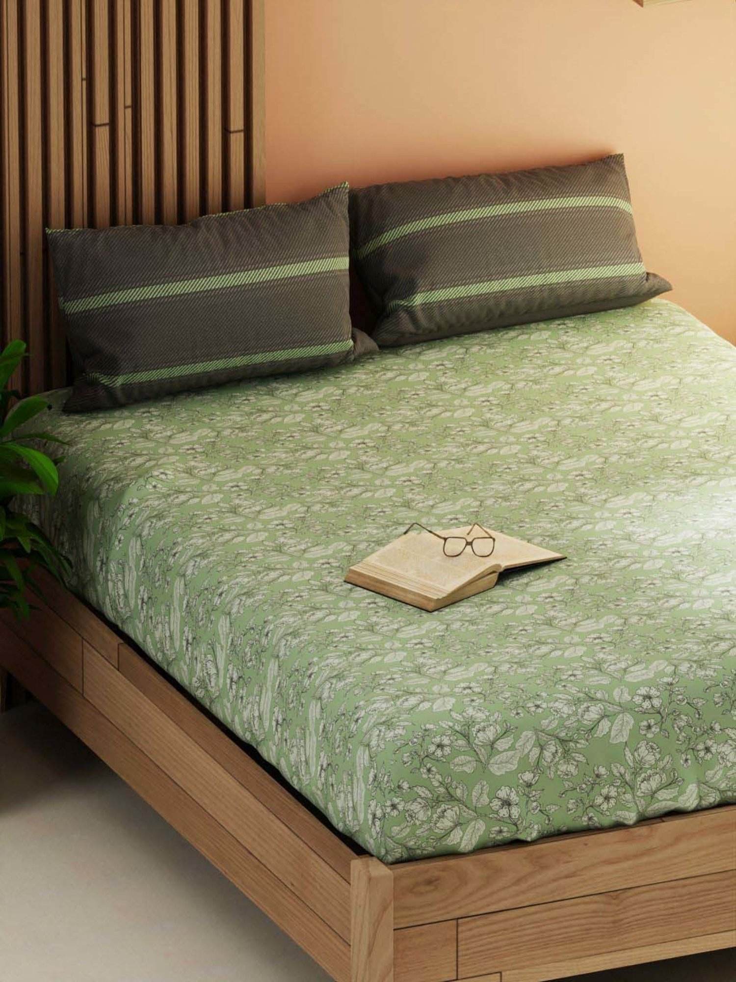 Bianca Magnolia Pistachio 152 TC Micro Fabric Double Bedsheet with 2 Pillow Covers