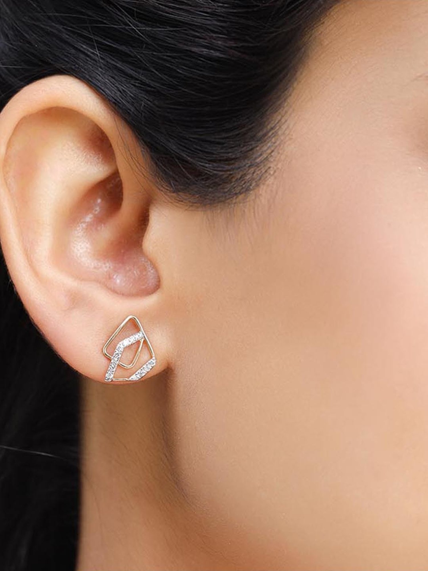 Mia by Tanishq Nature's Finest 14k Gold Radiant Curves Diamond Stud Earrrings for Women