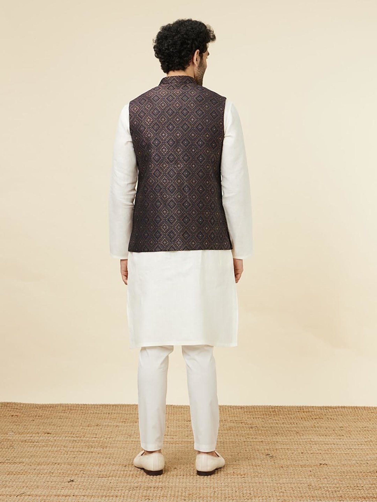 Manyavar Navy Regular Fit Embroidered Nehru Jacket