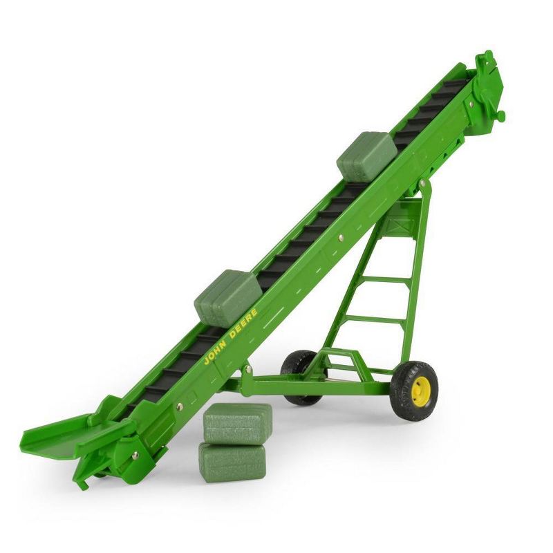 John Deere - 1:16 Hay Elevator with 4 Square Bales