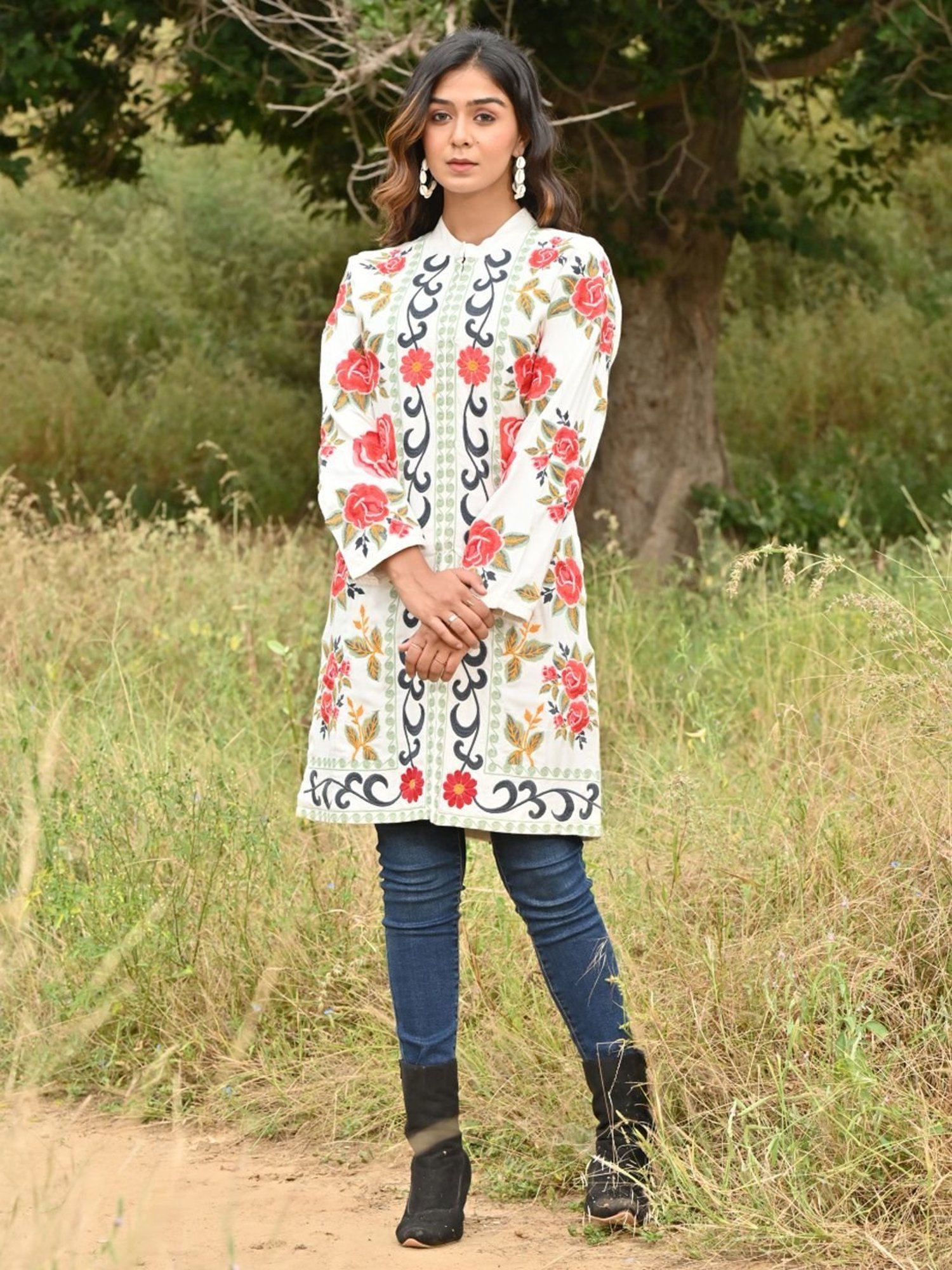 Zolo Label White Cotton Embroidered Jacket