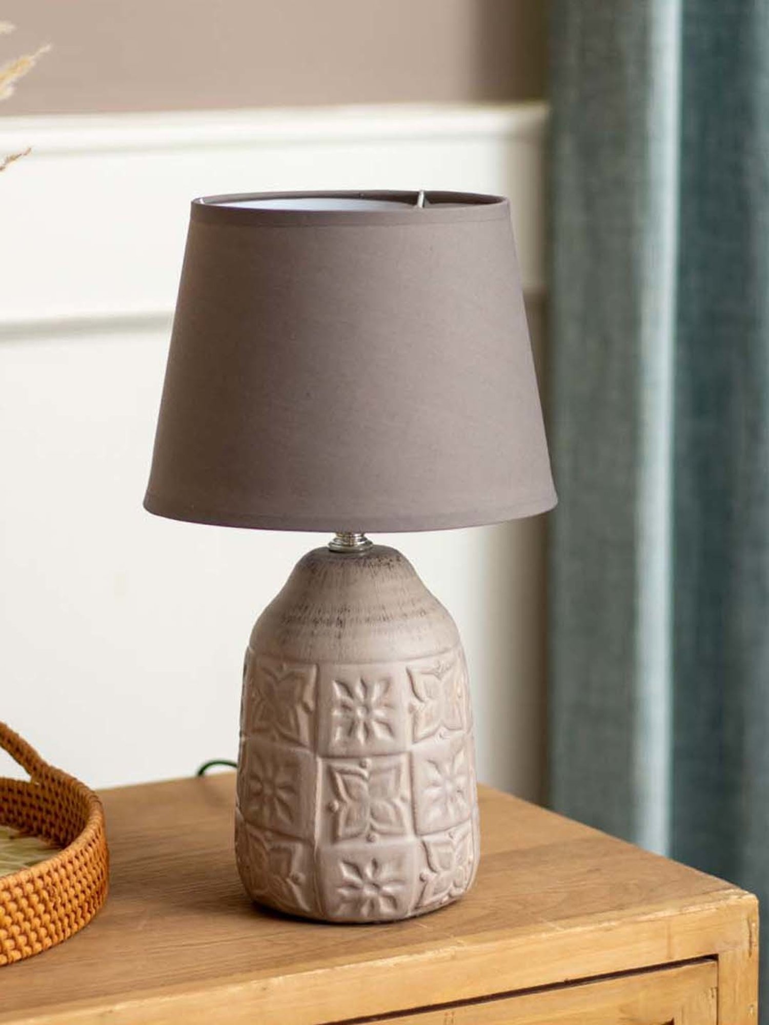 The Decor Kart Grey Ceramic 'Moroccan Medallion' Table Lamp