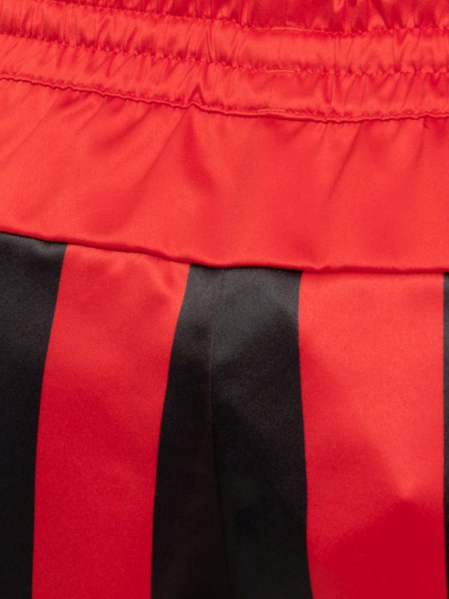 Reebok Black Regular Fit Sports Shorts