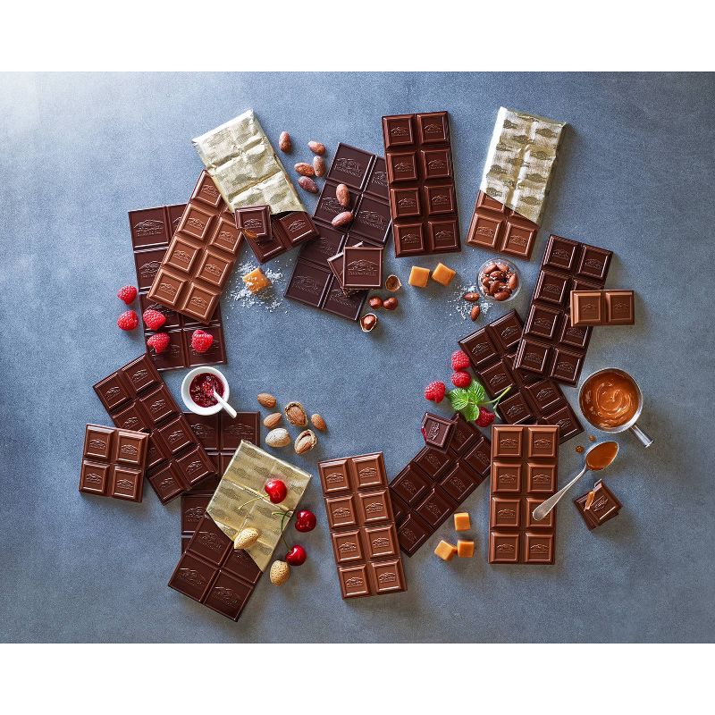 Ghirardelli Dark Chocolate & Sea Salt Caramel Bar - 3.5oz