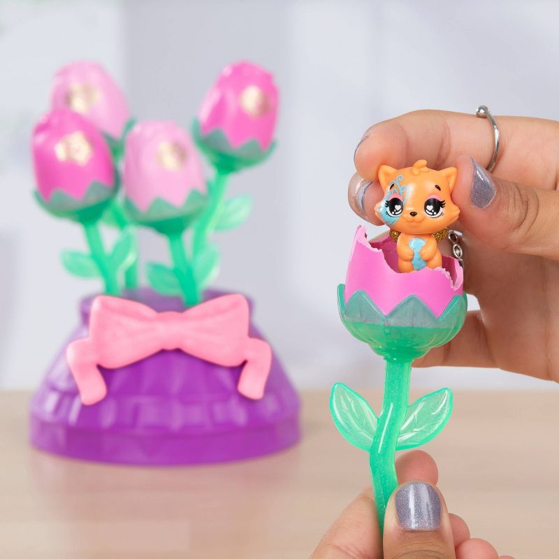 Hatchimals CollEGGtibles Spring Bouquet