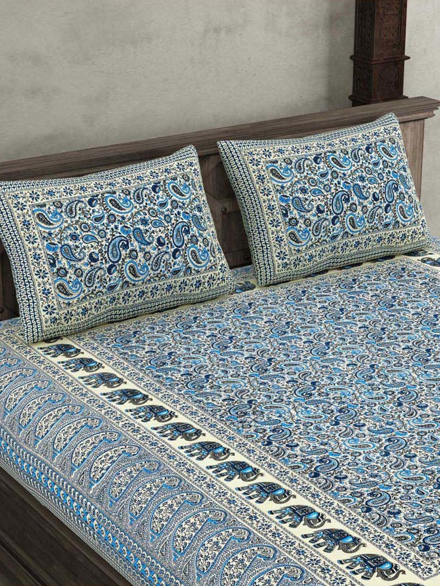 JaipurFabric Blue Cotton 180 TC Double Bedsheet with 2 Pillow Covers